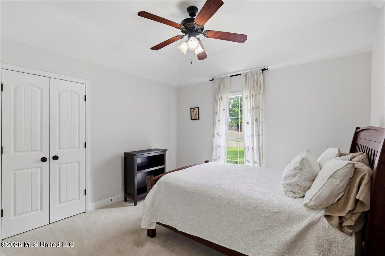 141 Hampton Place Property Photo 27
