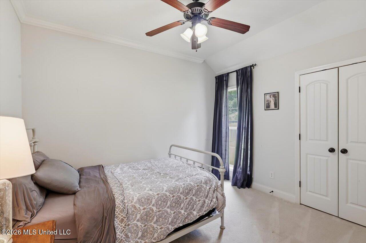 141 Hampton Place Property Photo 29