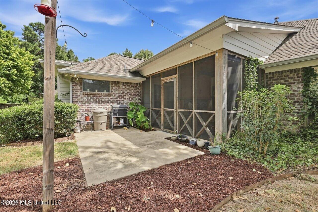 141 Hampton Place Property Photo 33