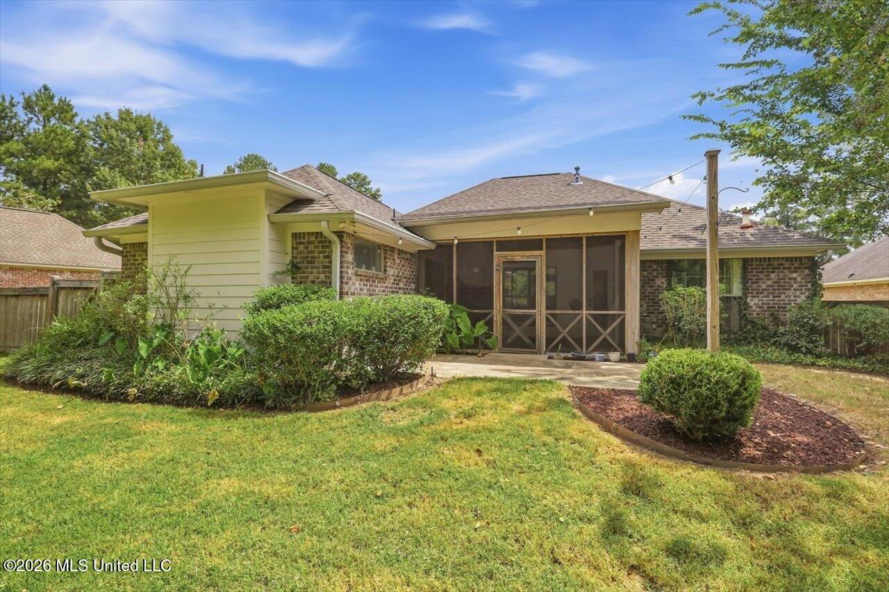 141 Hampton Place Property Photo 35