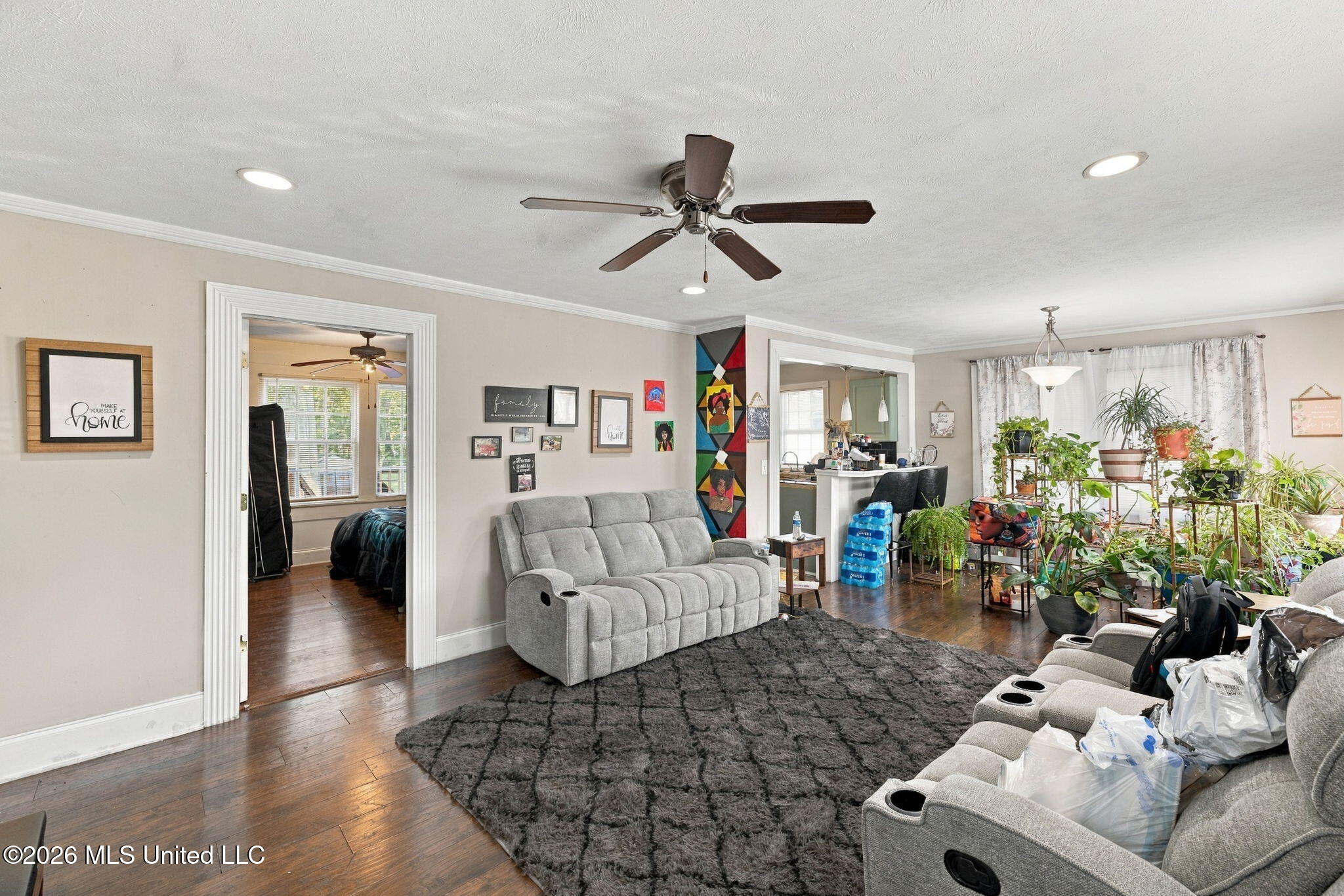 106 3rd Avenue Property Photo 5