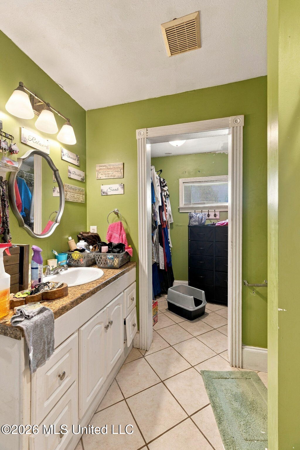 106 3rd Avenue Property Photo 16