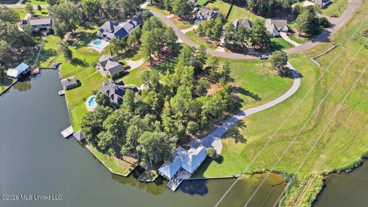 164 Lake Ridge Drive Property Photo 7