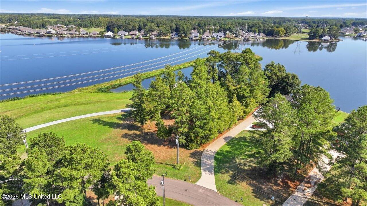 164 Lake Ridge Drive Property Photo 8