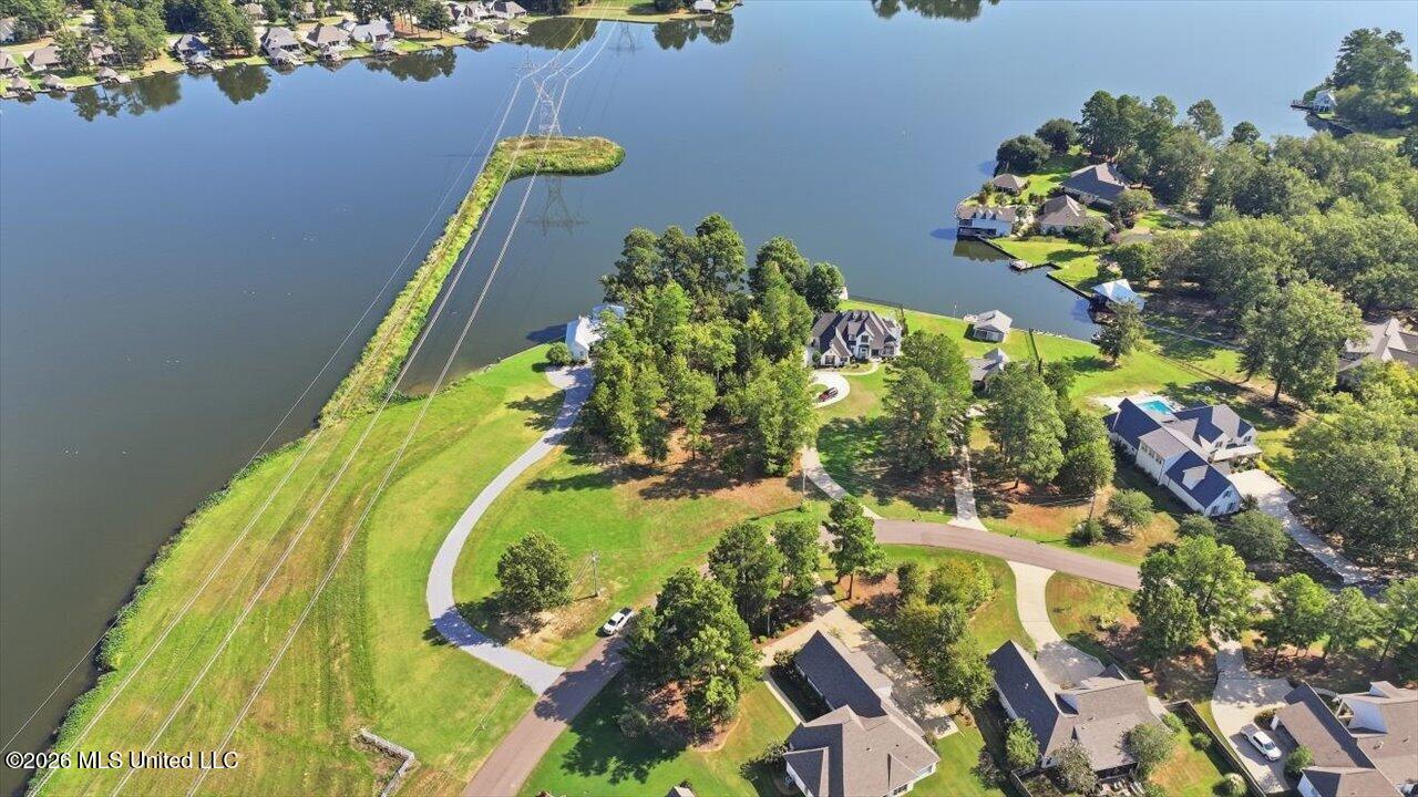 164 Lake Ridge Drive Property Photo 10