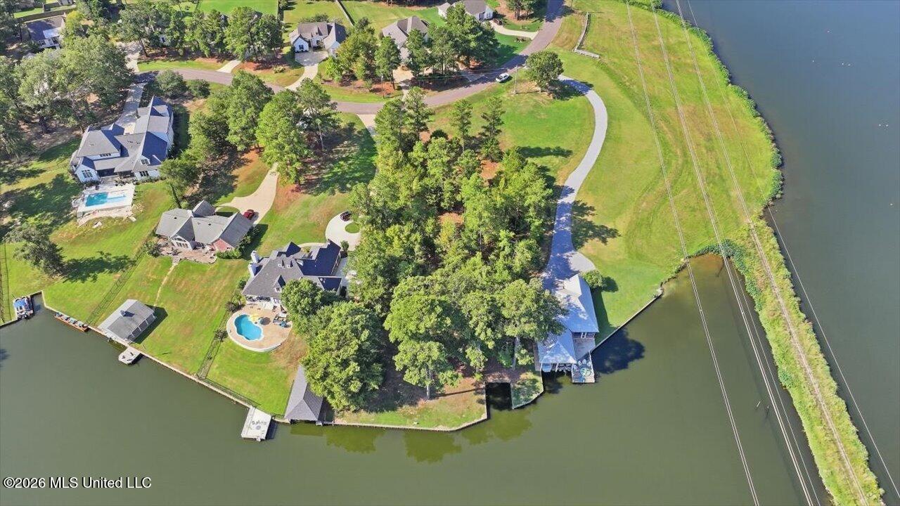 164 Lake Ridge Drive Property Photo 12