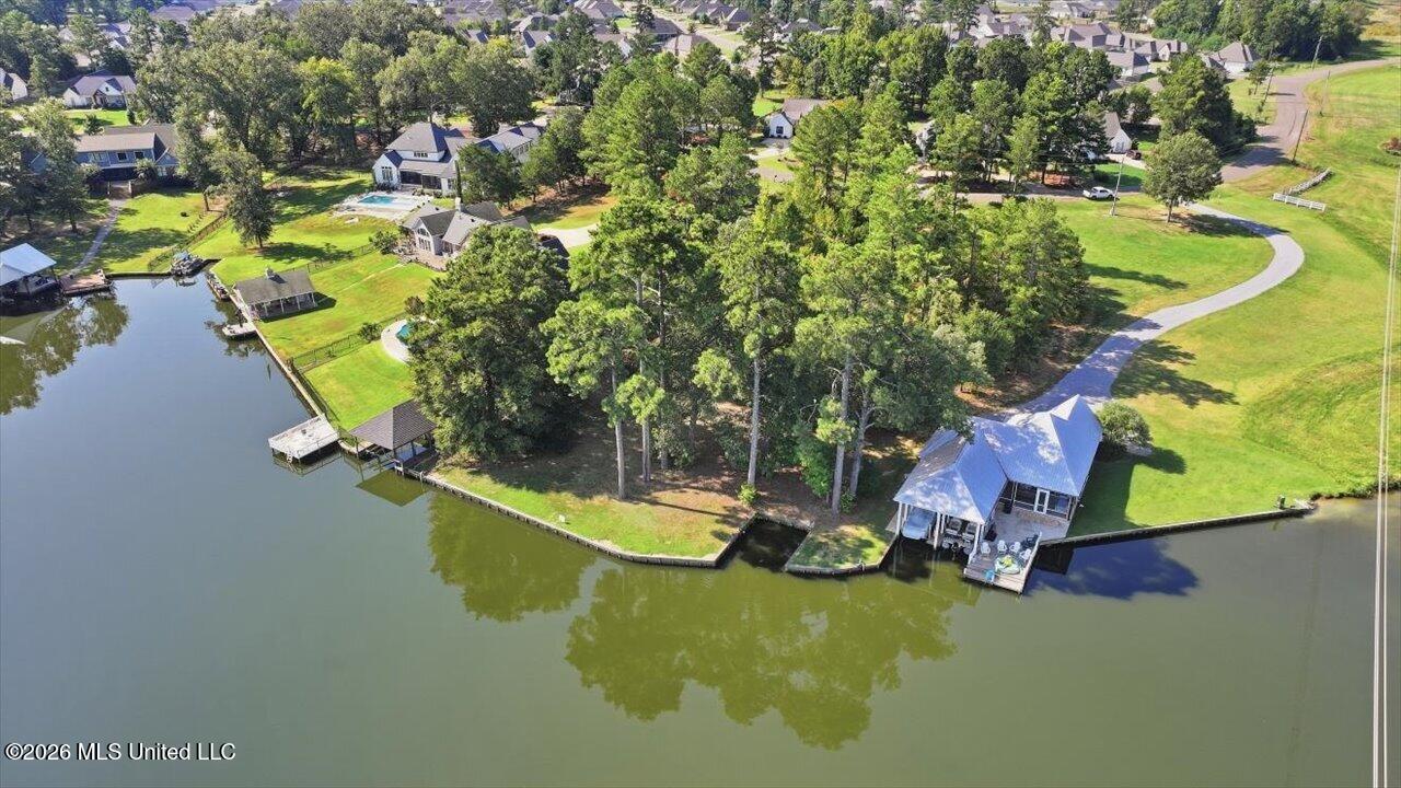 164 Lake Ridge Drive Property Photo 14