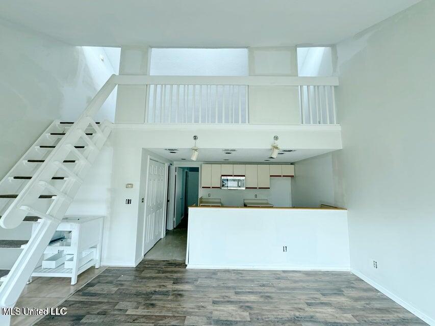 828 Oakleigh Avenue Property Photo 4