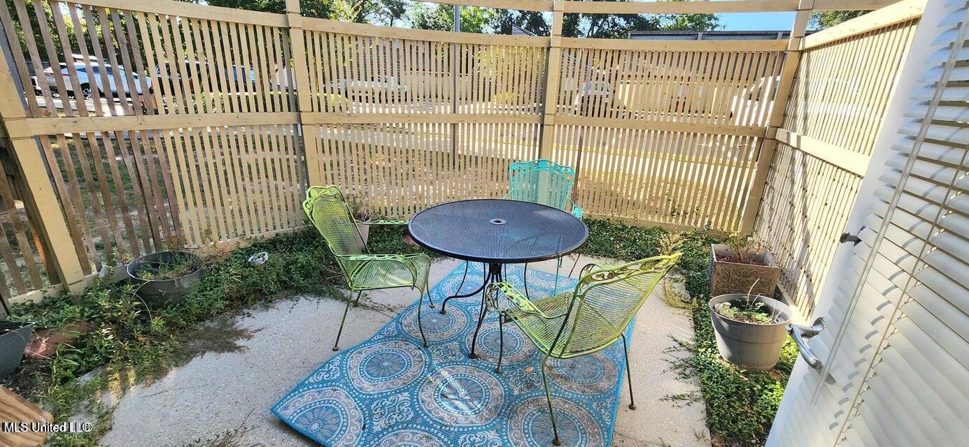828 Oakleigh Avenue Property Photo 24