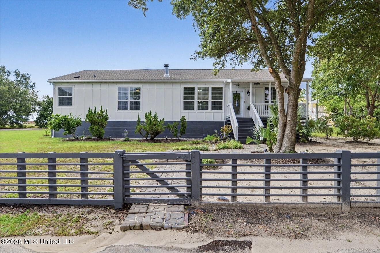 1514 Ellis Street Property Photo 1