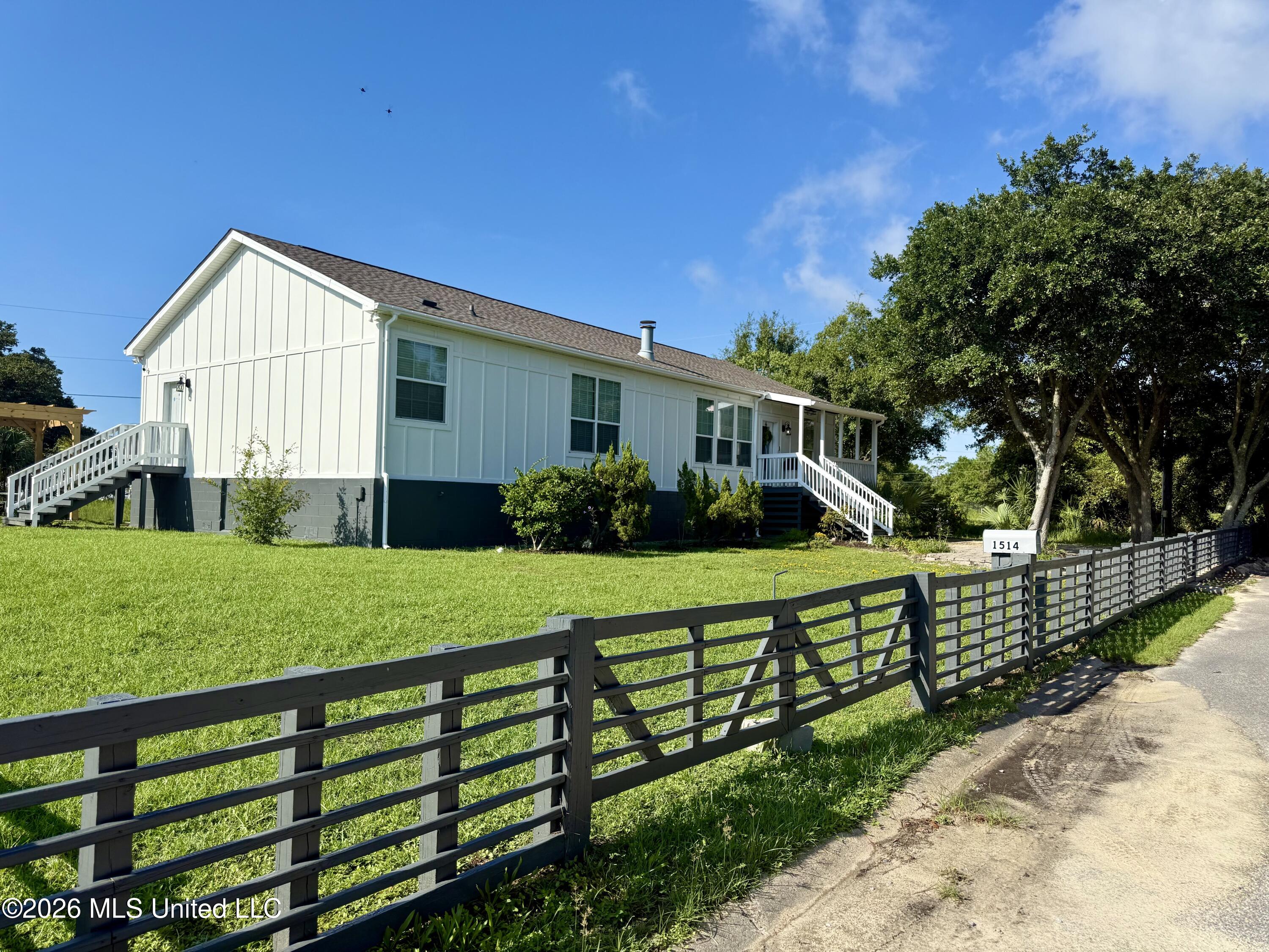 1514 Ellis Street Property Photo 5