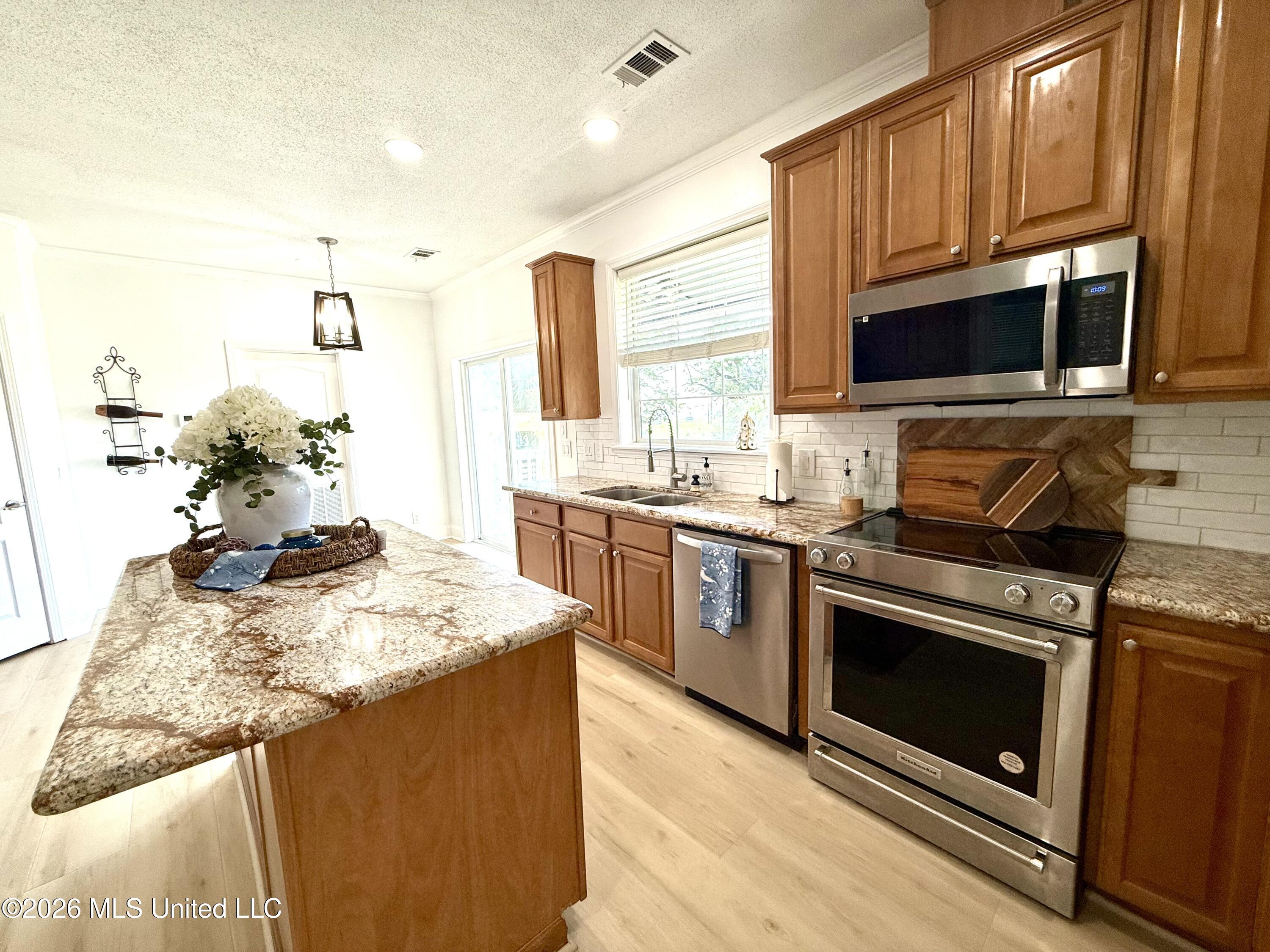 1514 Ellis Street Property Photo 13