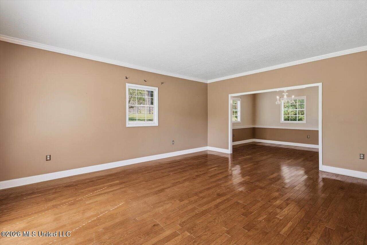 1086 Devonshire Drive Property Photo 18