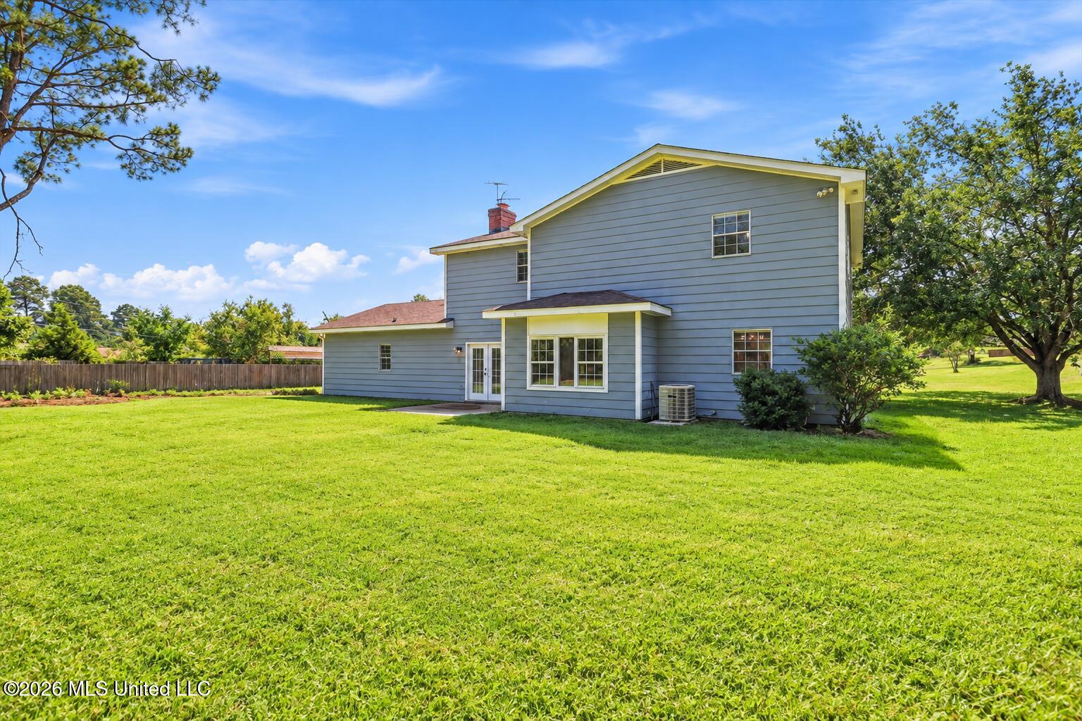 1086 Devonshire Drive Property Photo 34