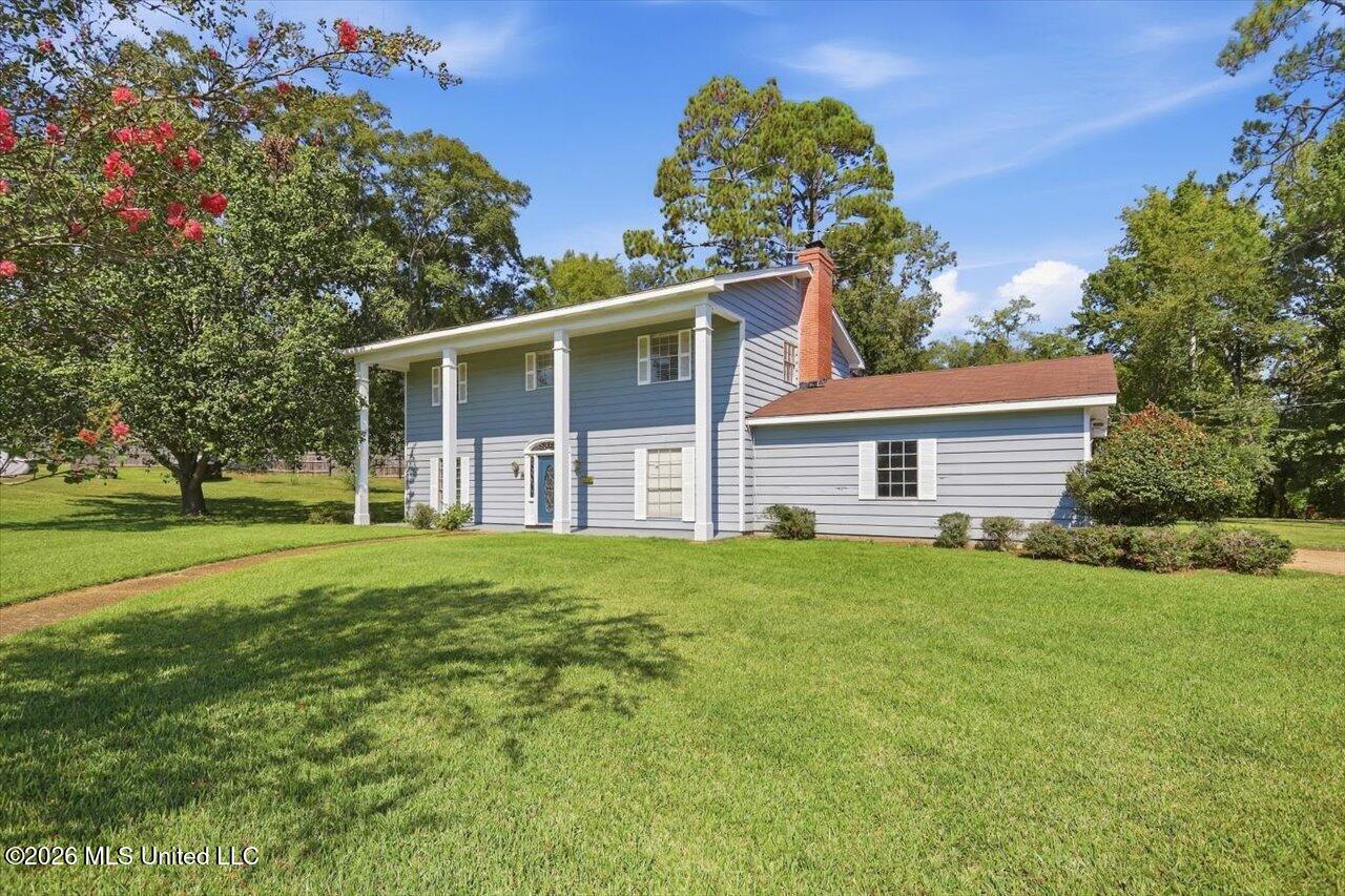 1086 Devonshire Drive Property Photo 37