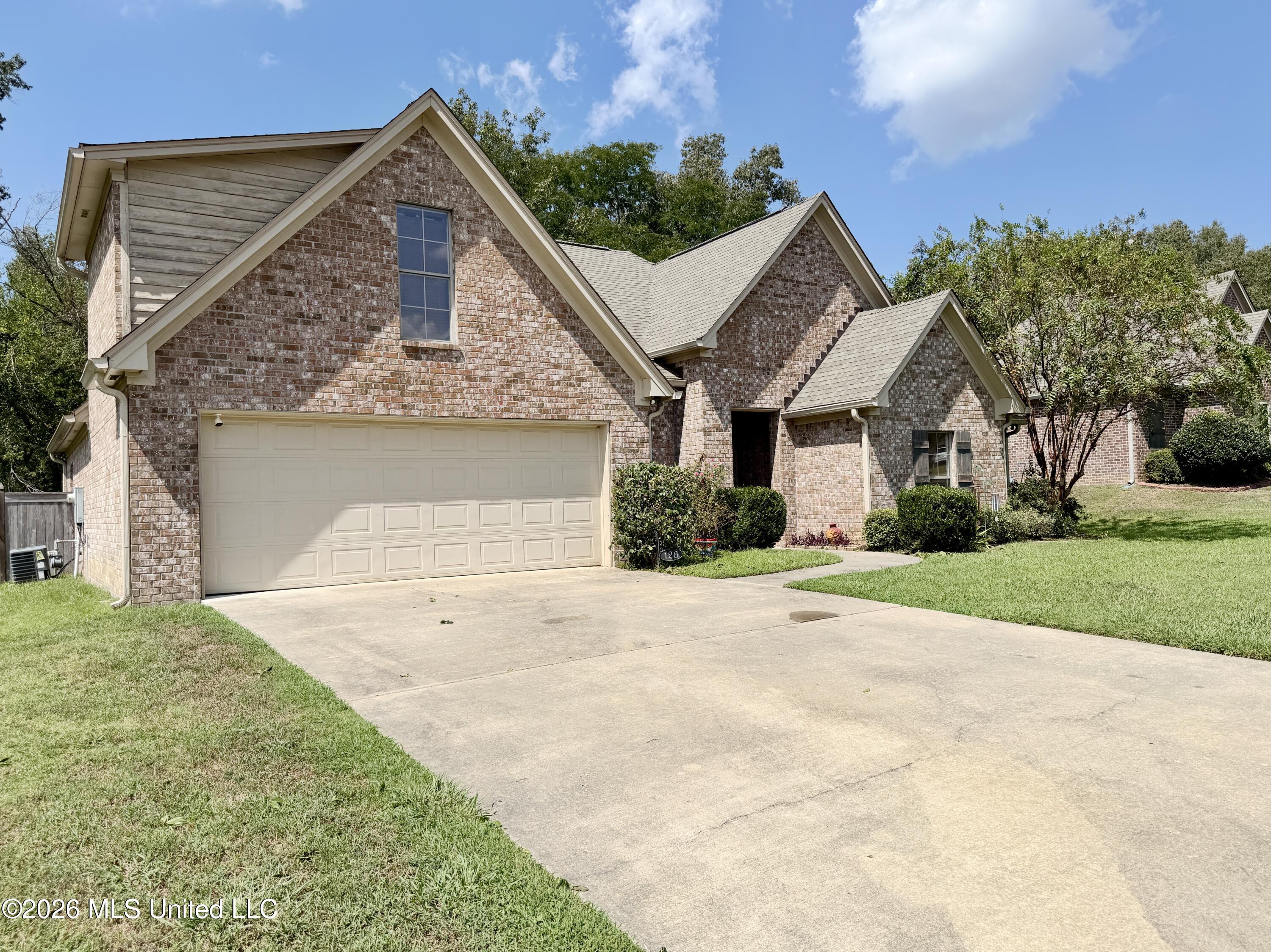 126 Marion Drive Property Photo 1