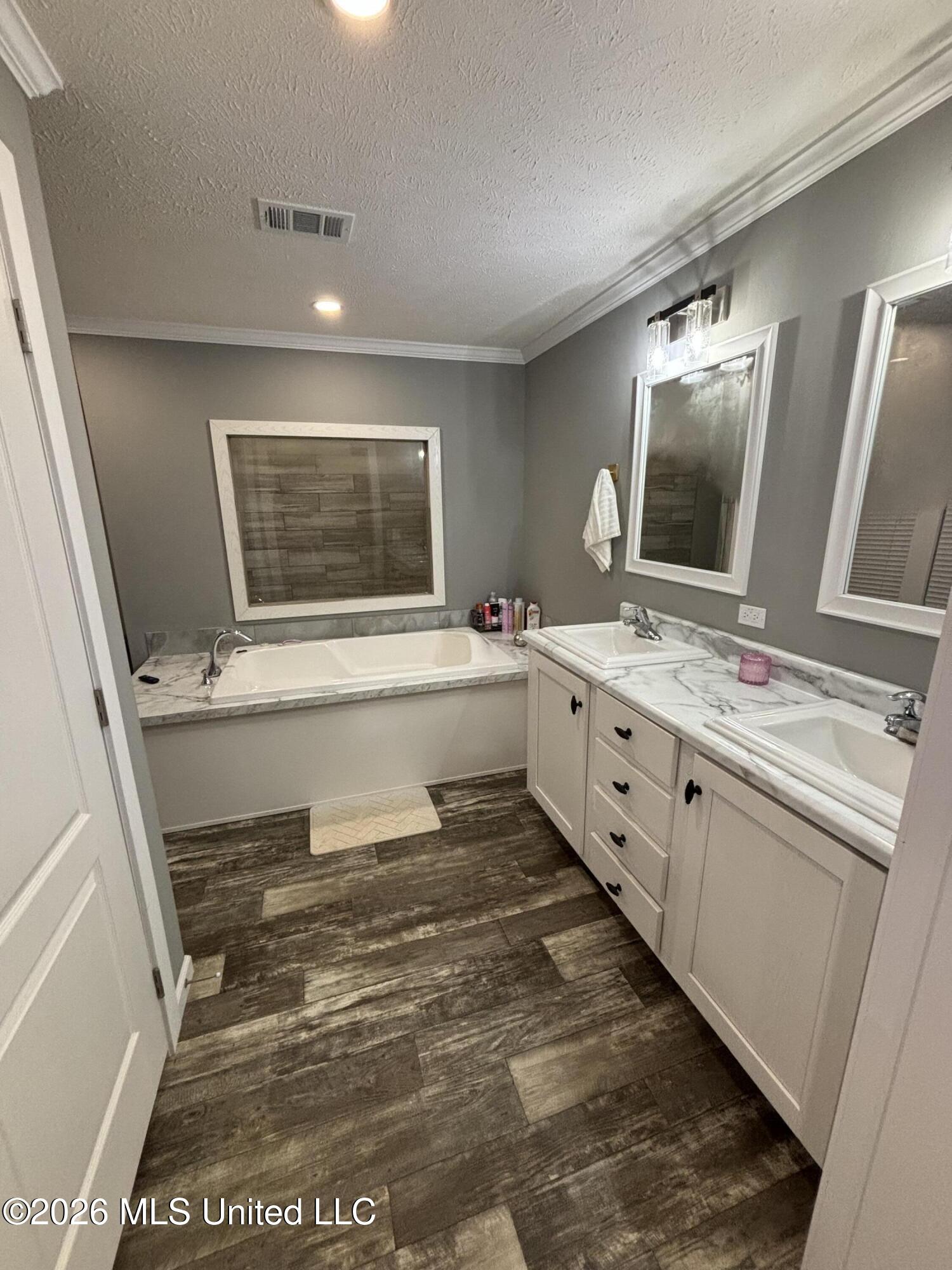 1099 Shell Oil Lane Property Photo 8