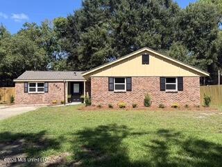 2807 Pinewood Avenue Property Photo 1