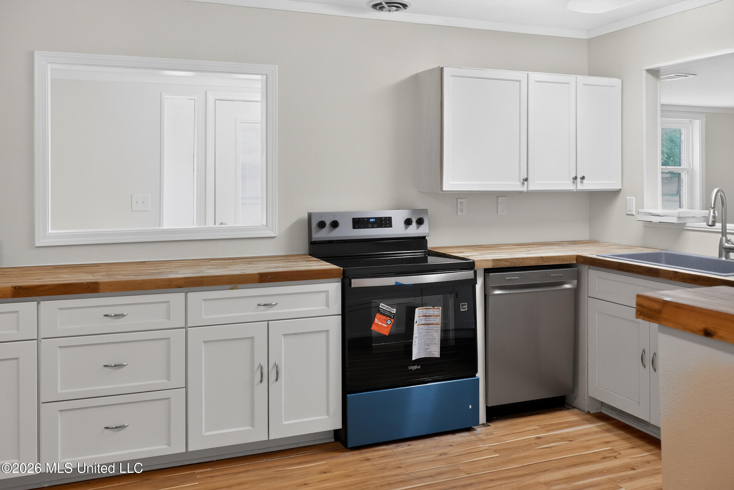 2807 Pinewood Avenue Property Photo 6