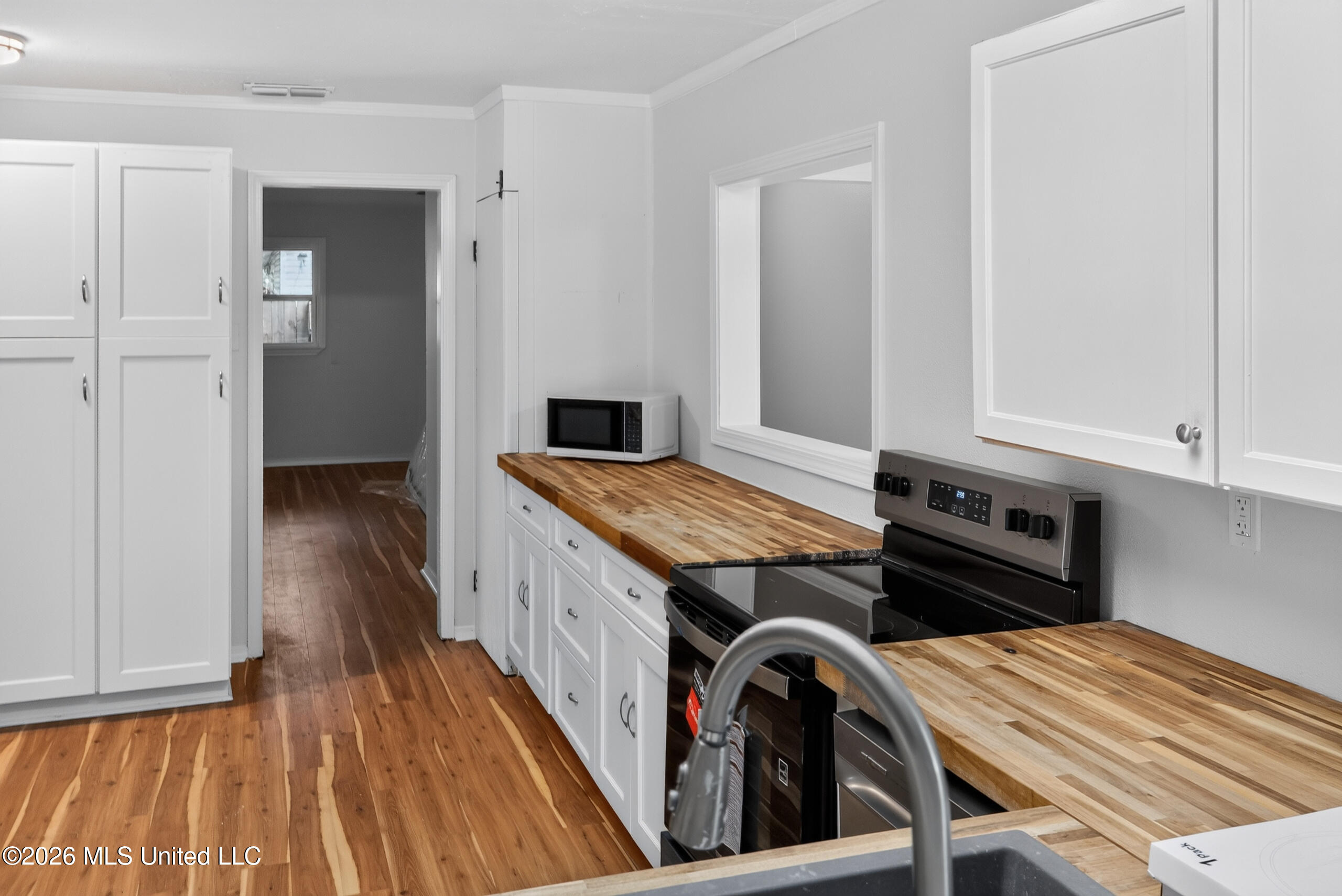 2807 Pinewood Avenue Property Photo 11