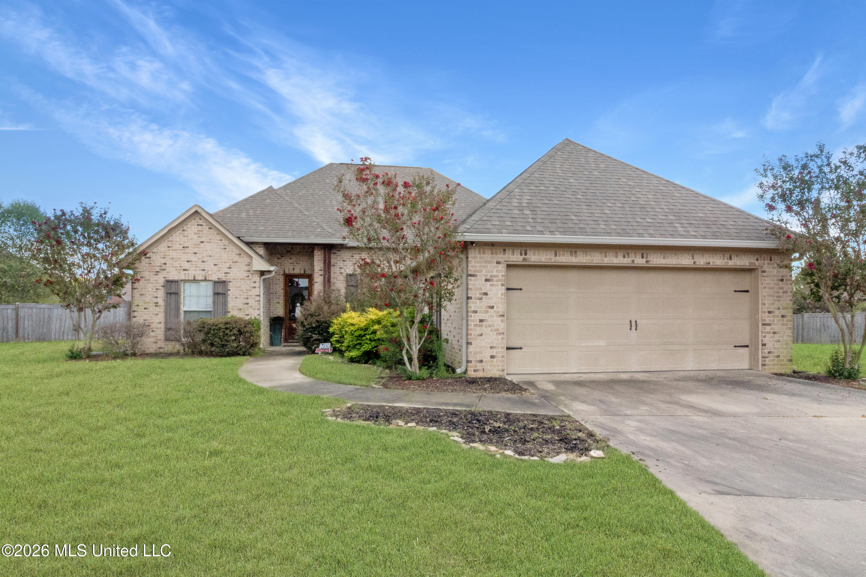119 Kempen Lane Property Photo 1