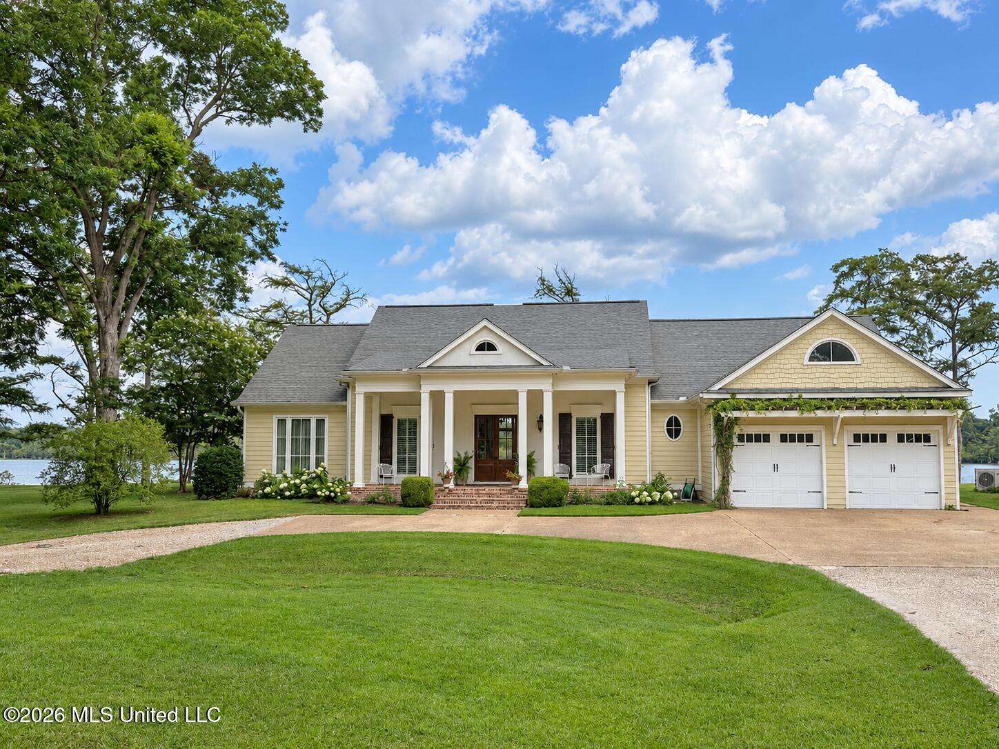 7 Neill Cove Property Photo 1
