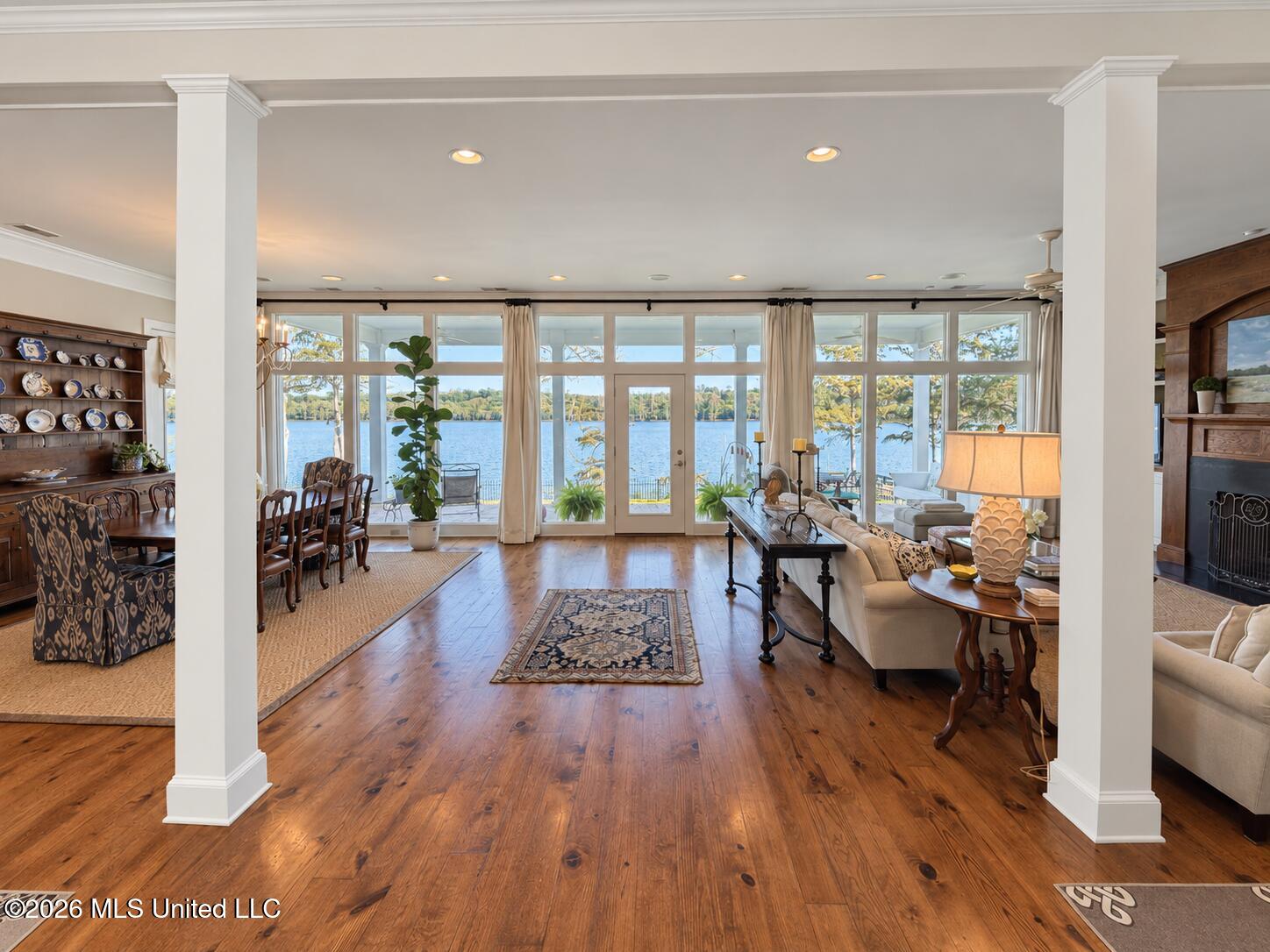 7 Neill Cove Property Photo 2