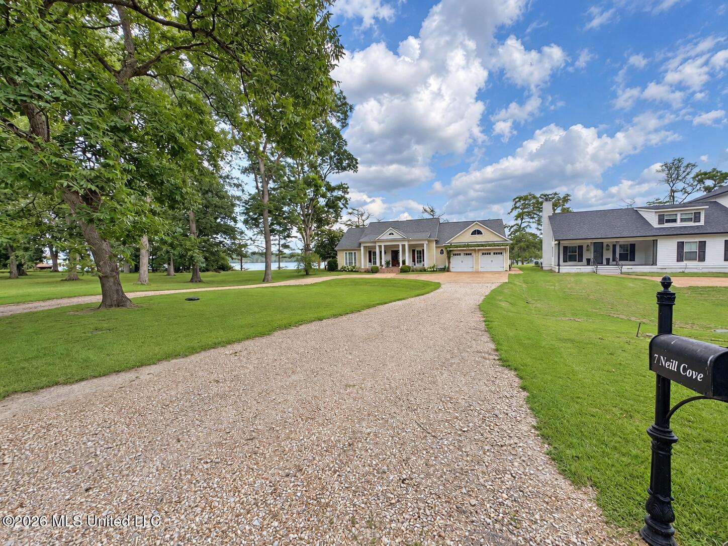 7 Neill Cove Property Photo 8