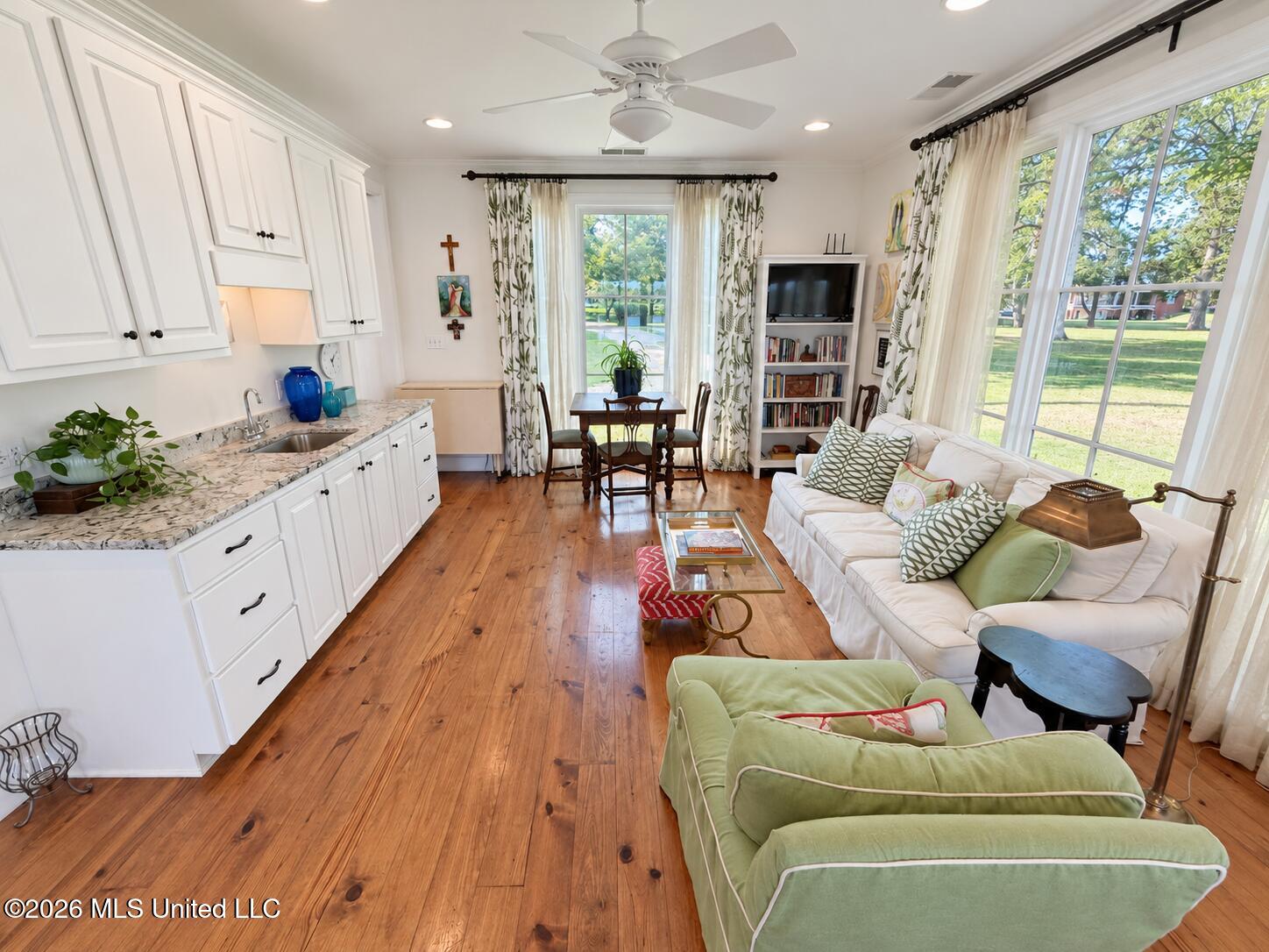 7 Neill Cove Property Photo 17