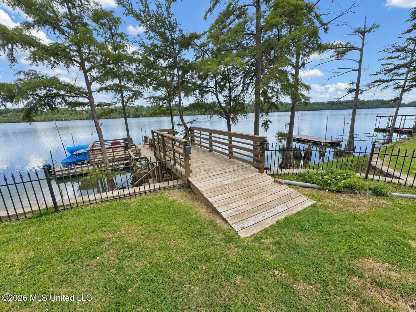 7 Neill Cove Property Photo 43