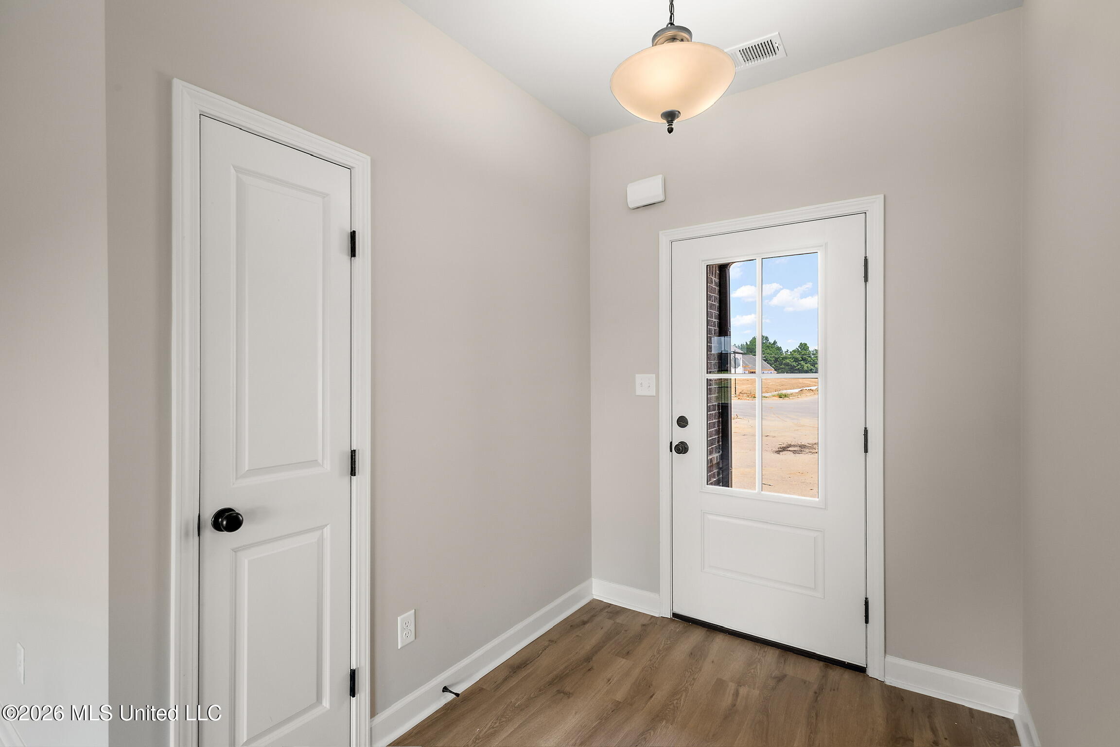 6424 River Lane Property Photo 4