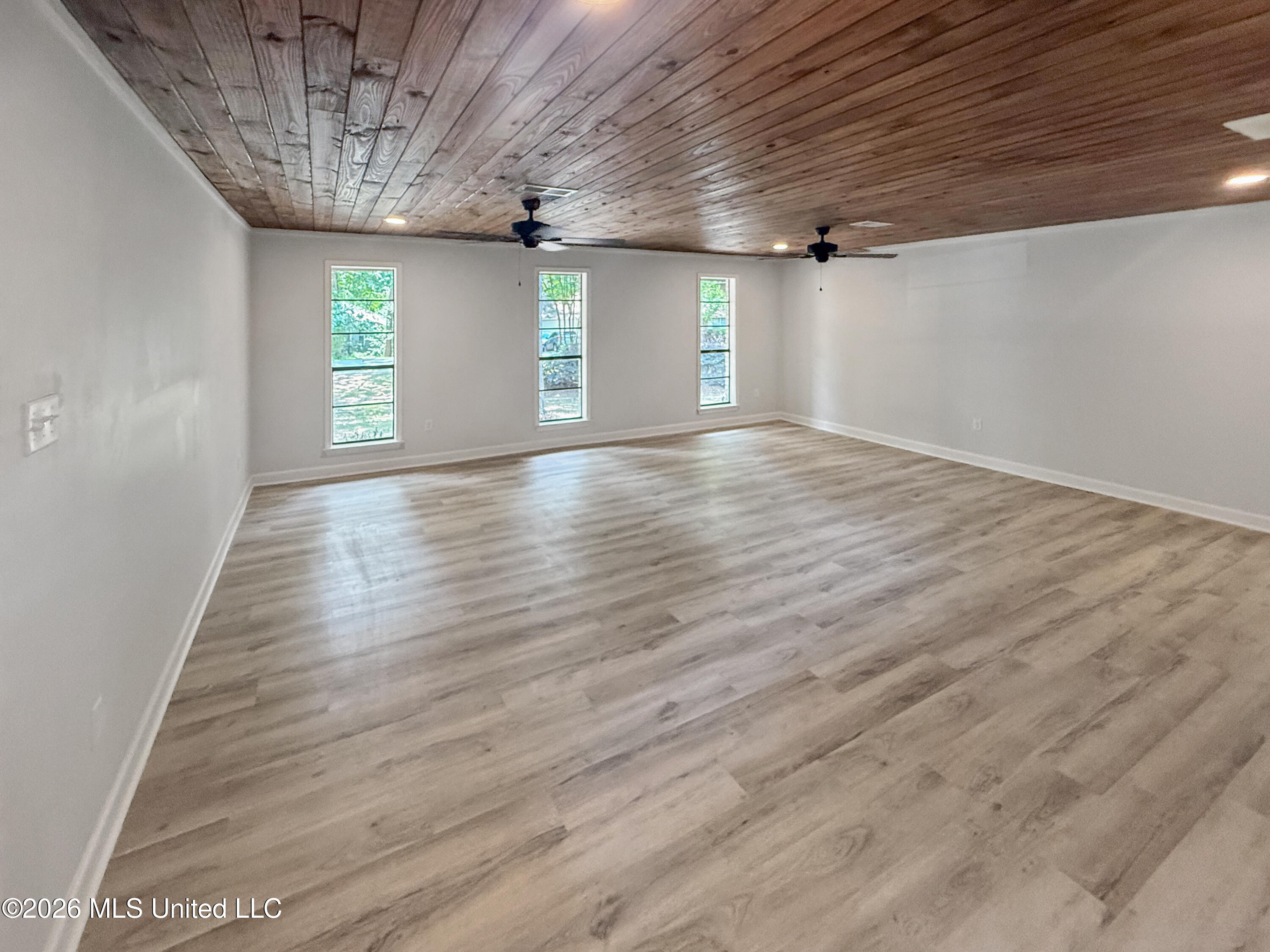 109 Park Lane Property Photo 16