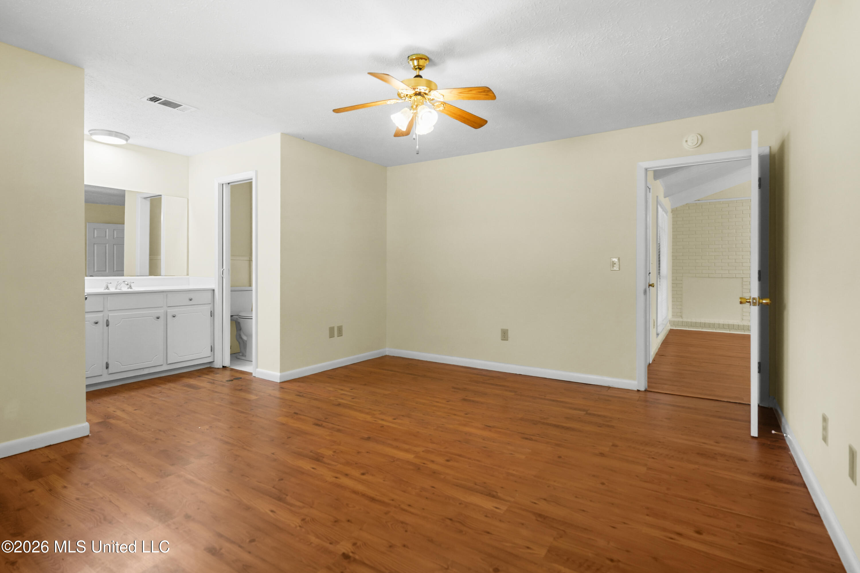 130 Western Hills Drive Property Photo 17