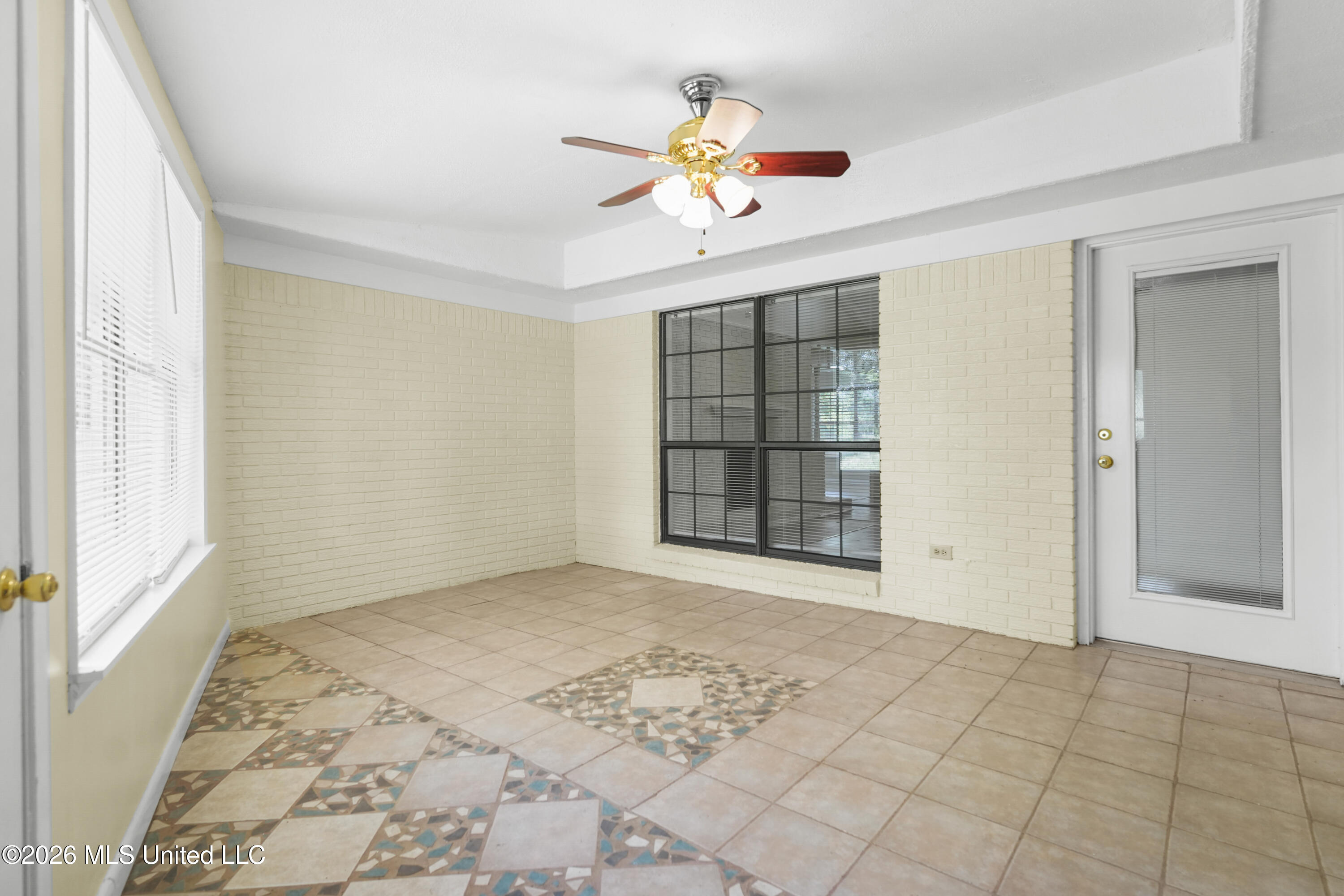 130 Western Hills Drive Property Photo 20