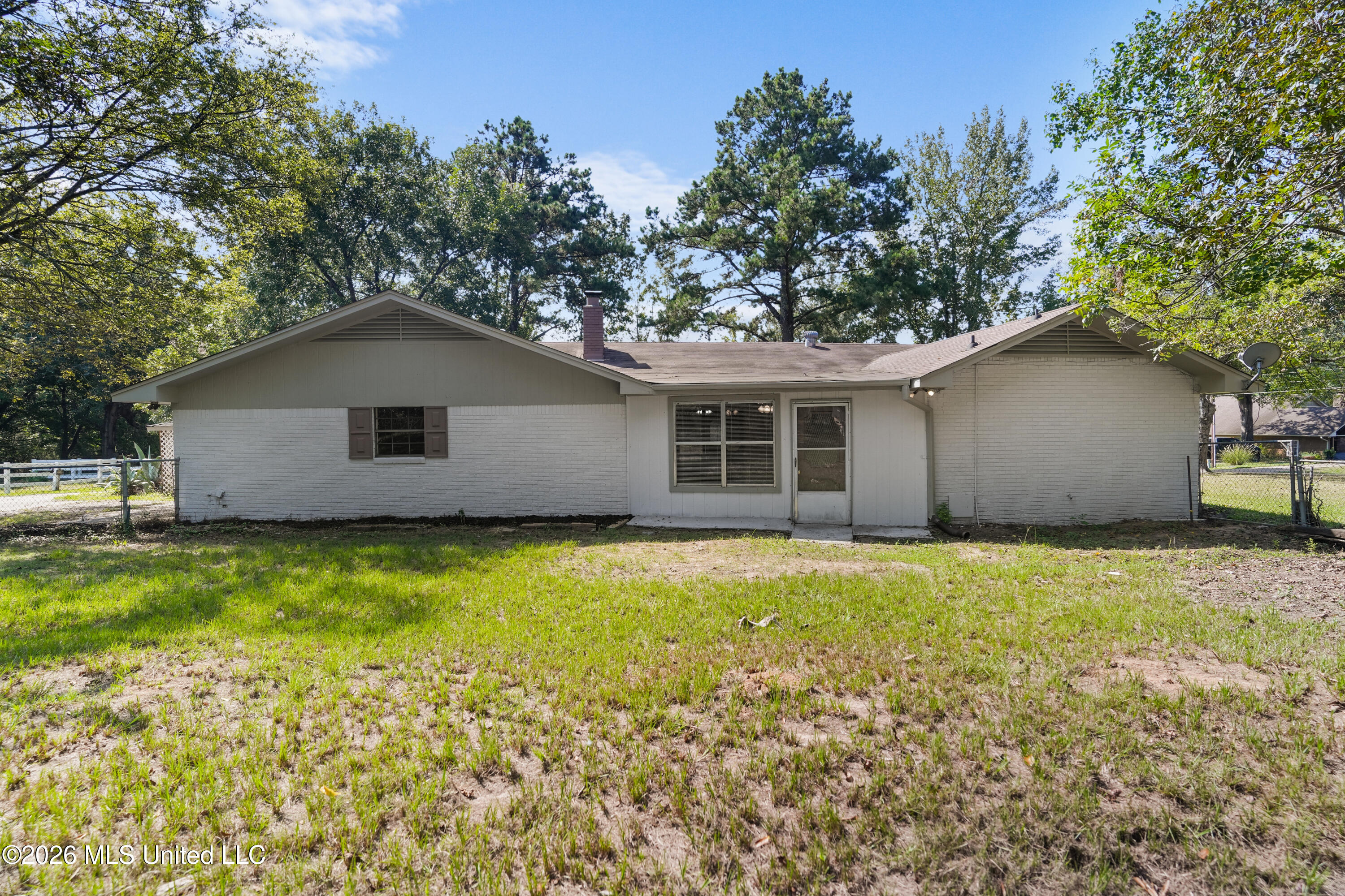 130 Western Hills Drive Property Photo 21