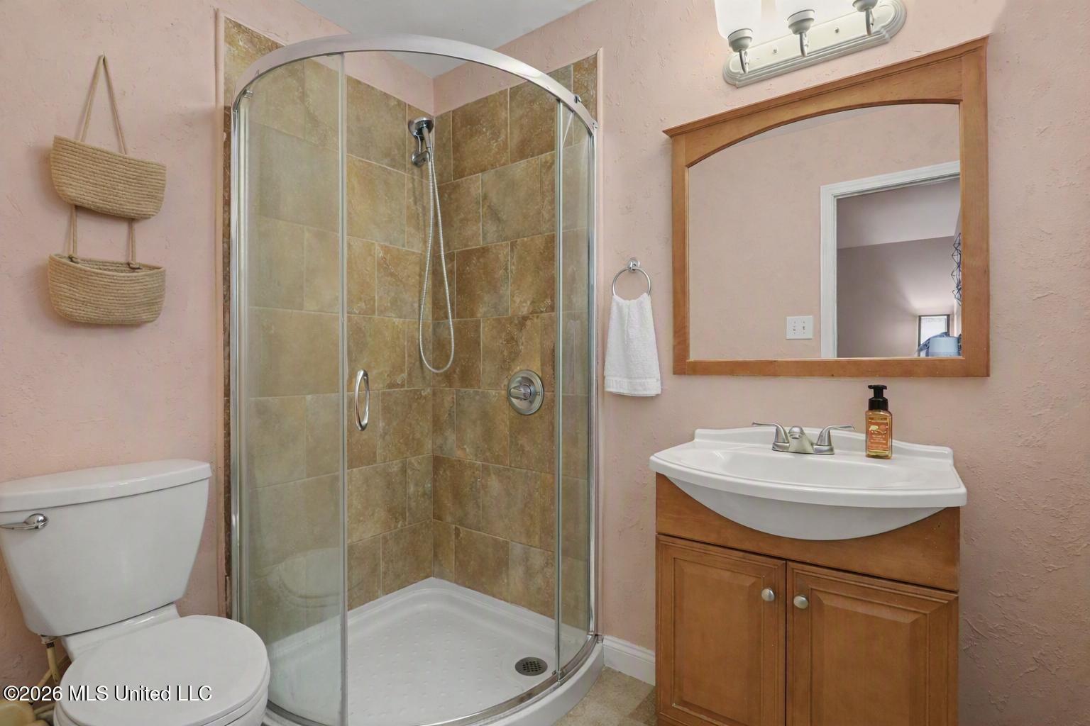 9204 Live Oak Avenue Property Photo 13