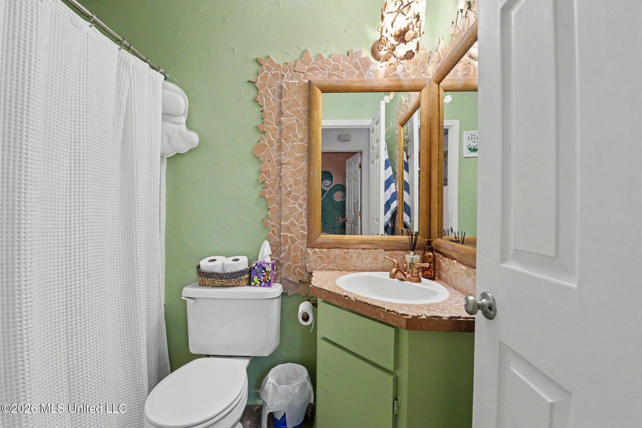 9204 Live Oak Avenue Property Photo 16