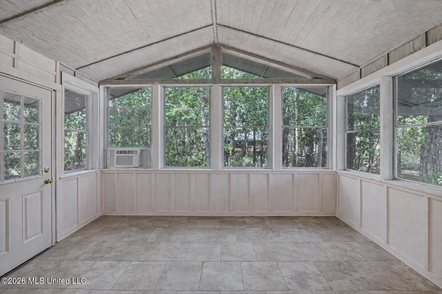 9204 Live Oak Avenue Property Photo 17