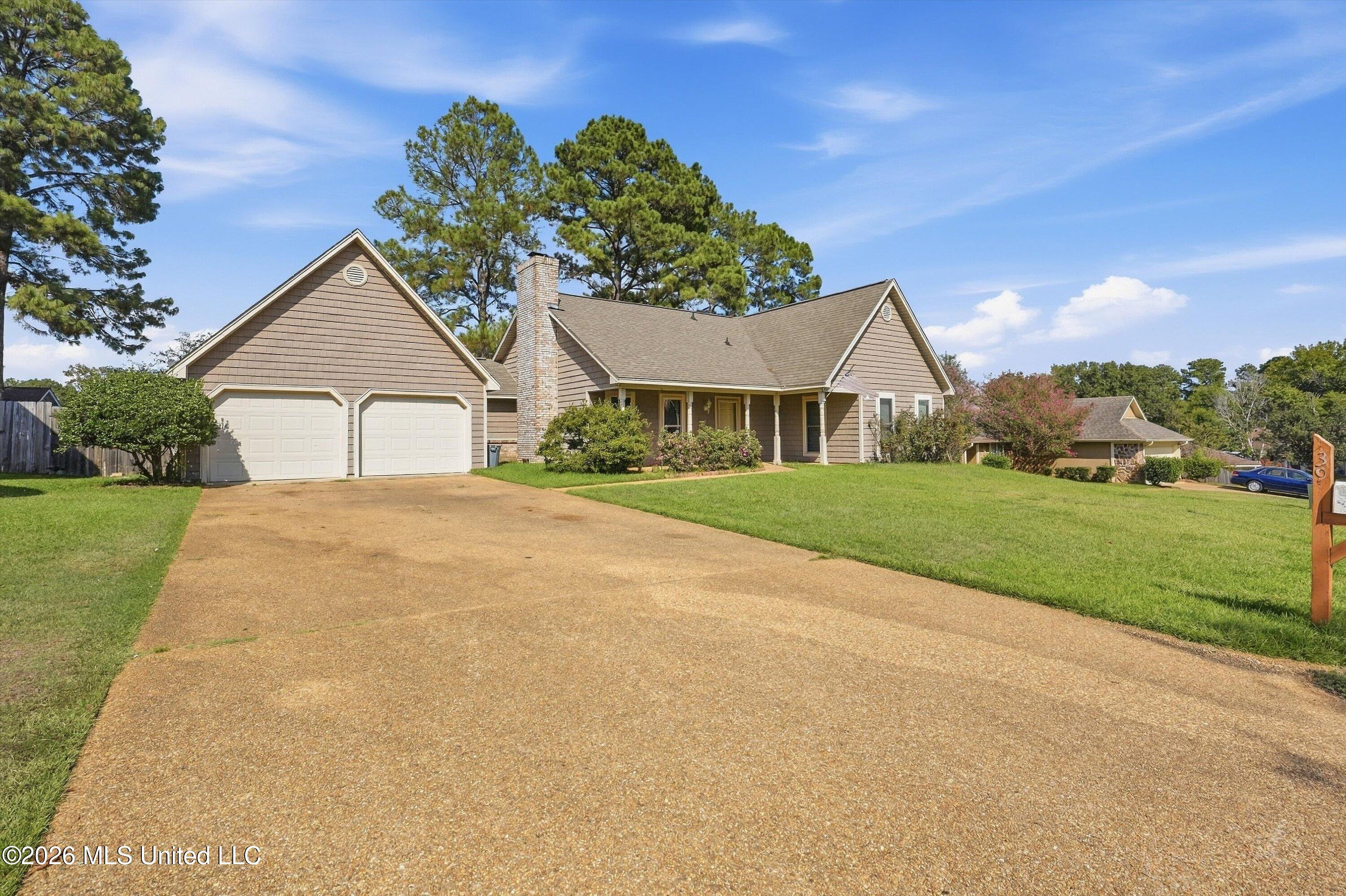 39 Sun Valley Drive Property Photo 2