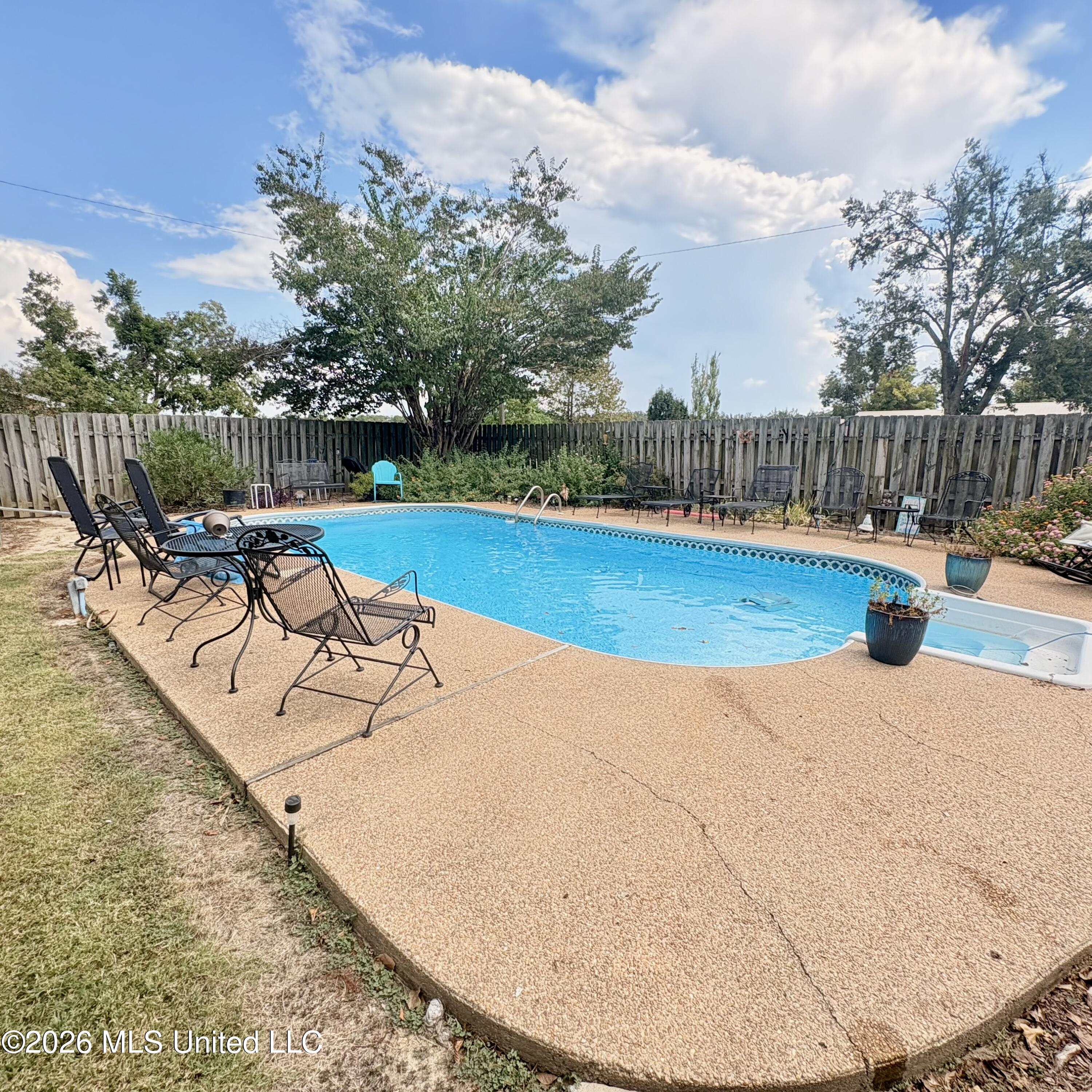 502 Kelli Avenue Property Photo 15