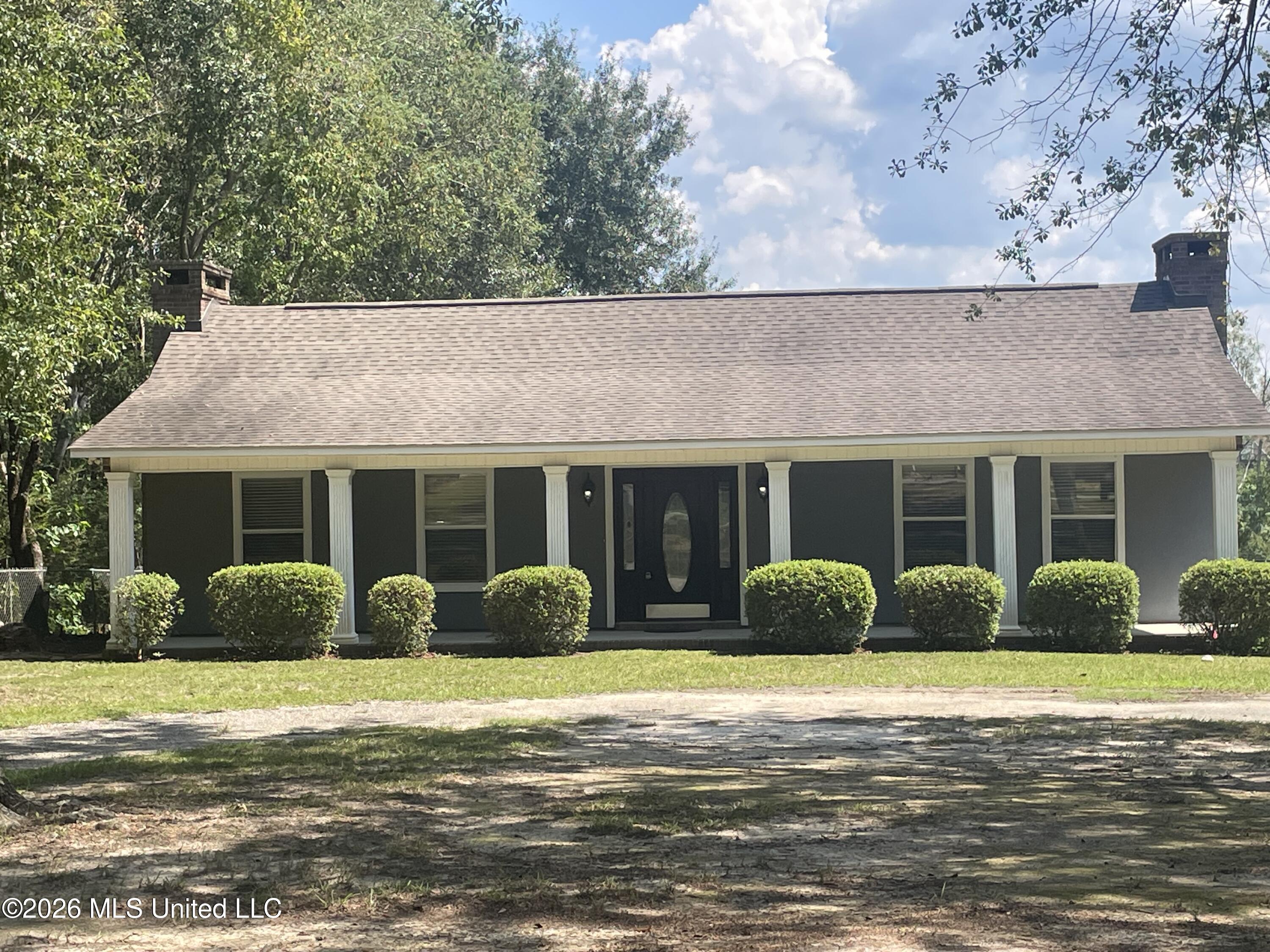 18356 Shaw Road Property Photo 1