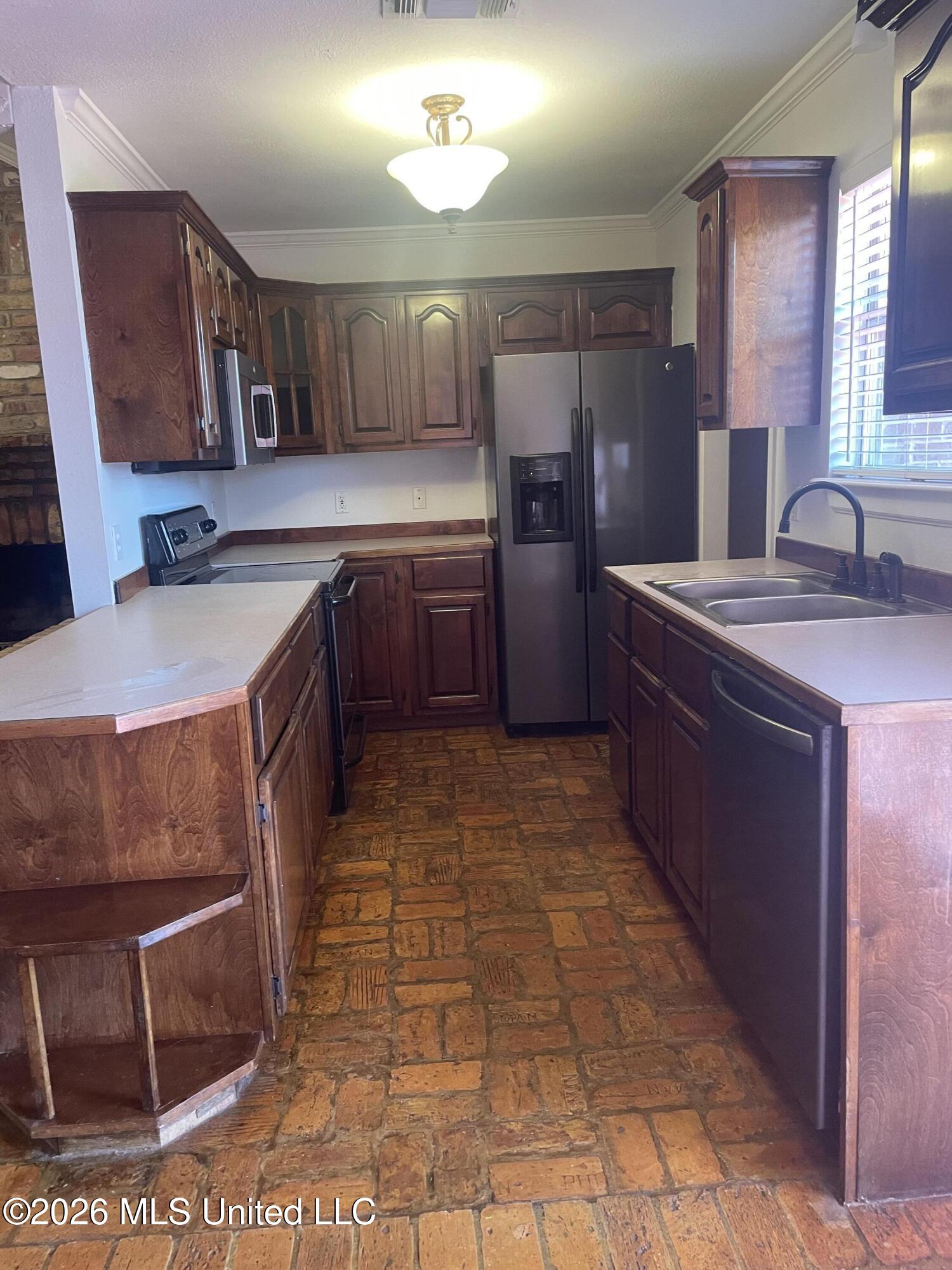 18356 Shaw Road Property Photo 7