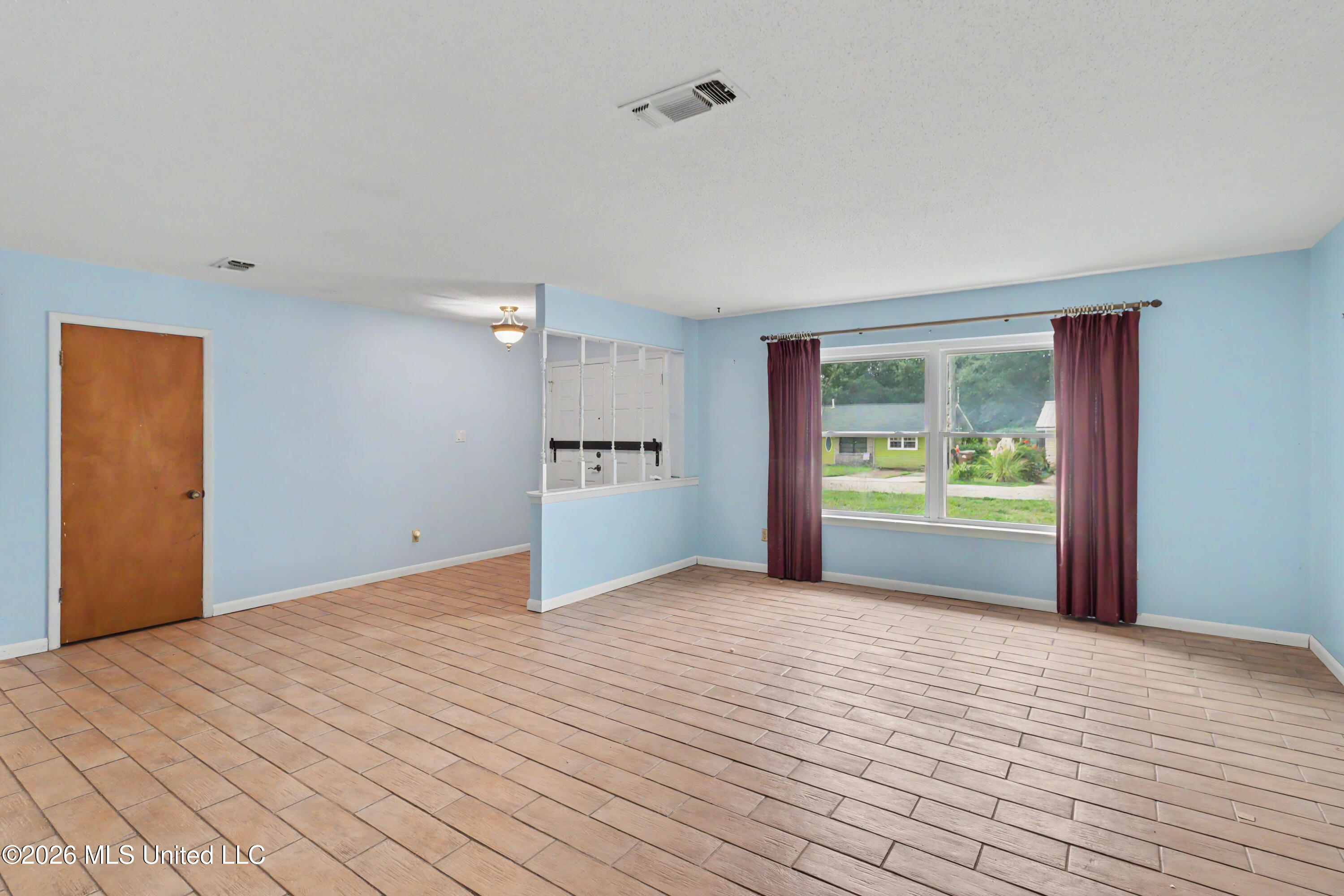 2176 Atkinson Road Property Photo 2