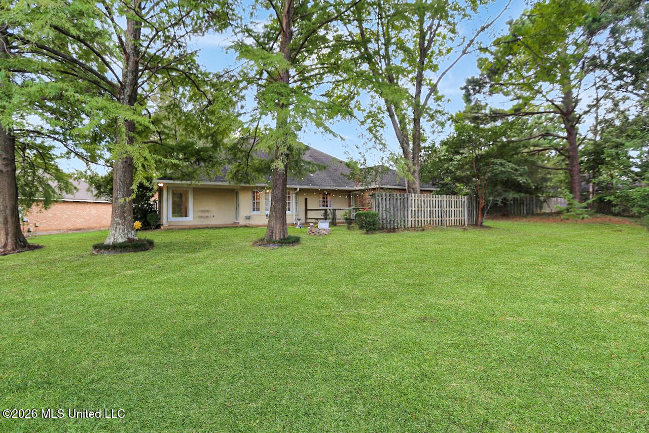 14 Parkview Road Property Photo 35