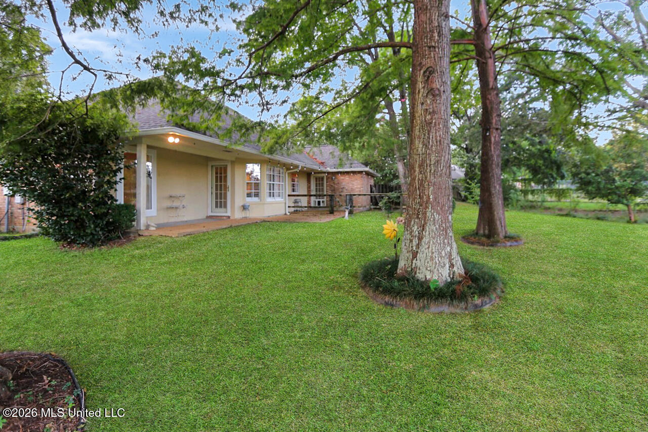 14 Parkview Road Property Photo 36