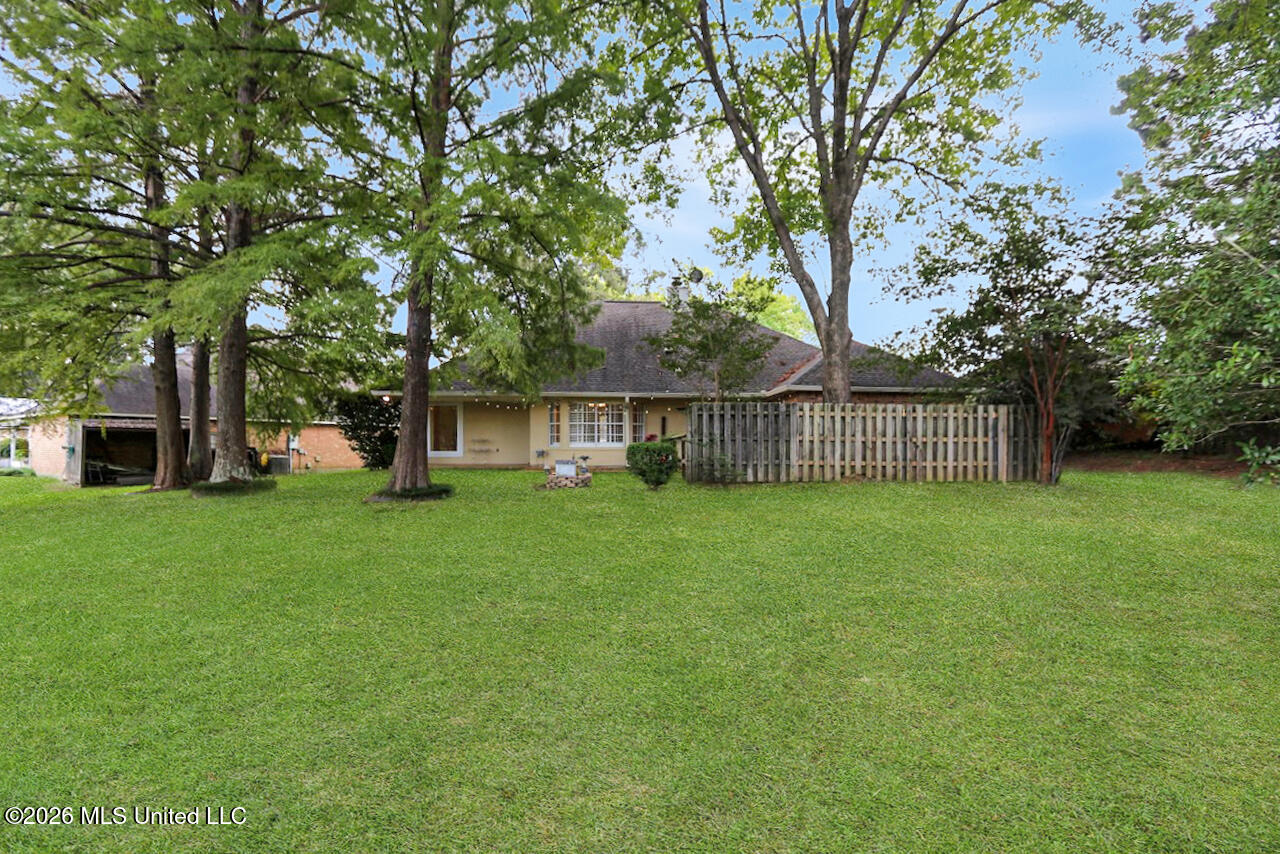 14 Parkview Road Property Photo 37