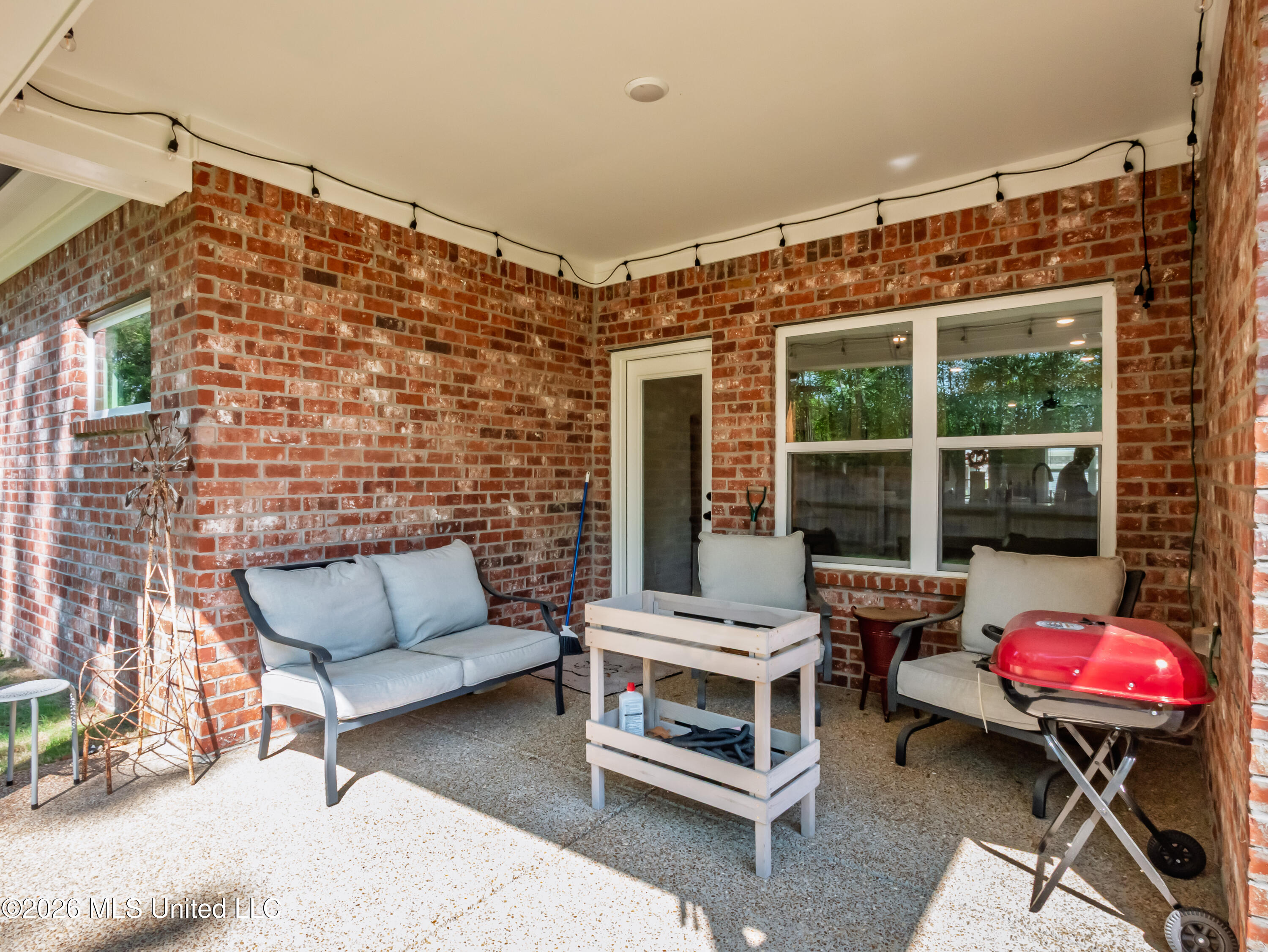 6099 Hickory Point Drive Property Photo 16