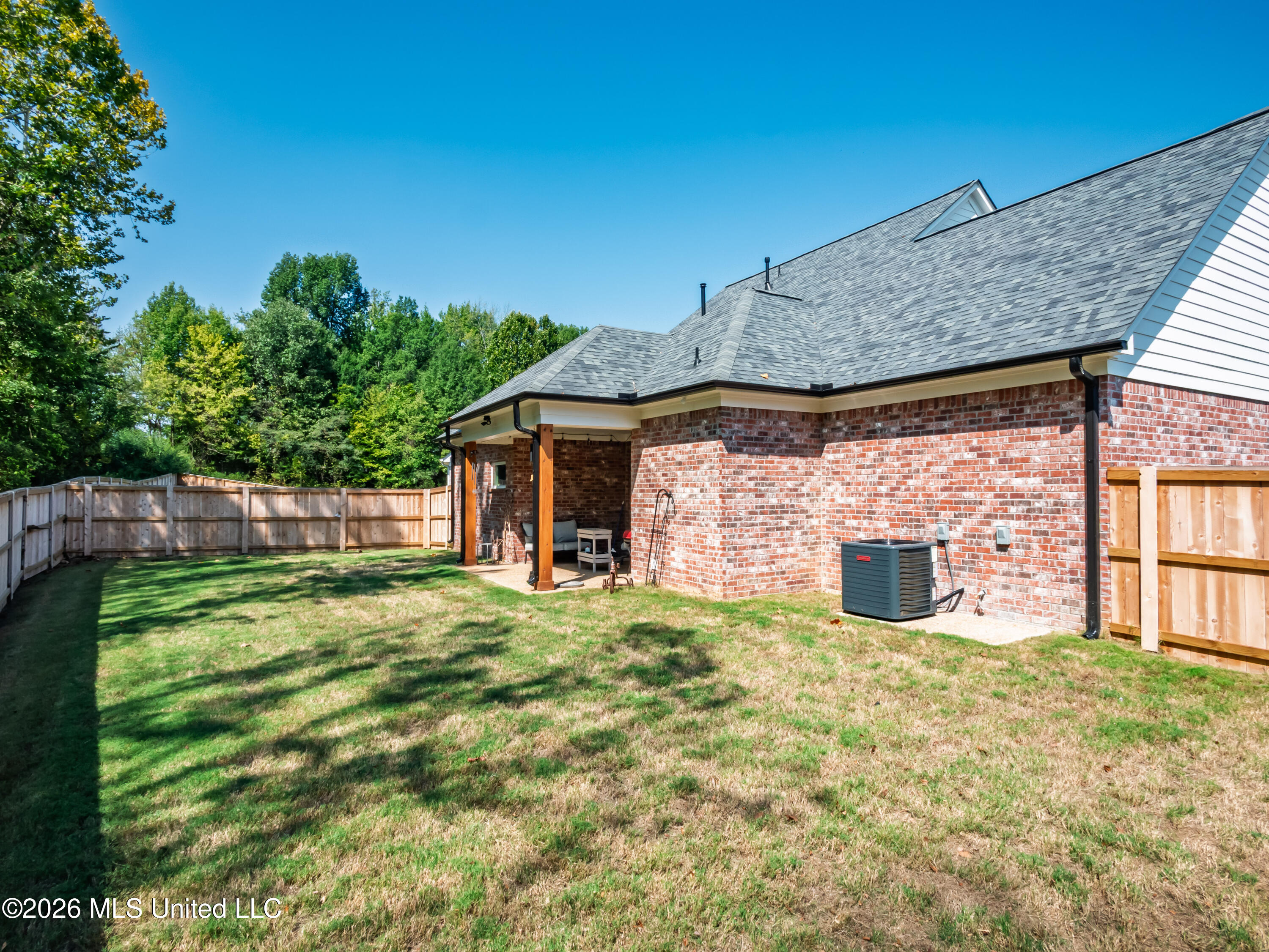 6099 Hickory Point Drive Property Photo 18