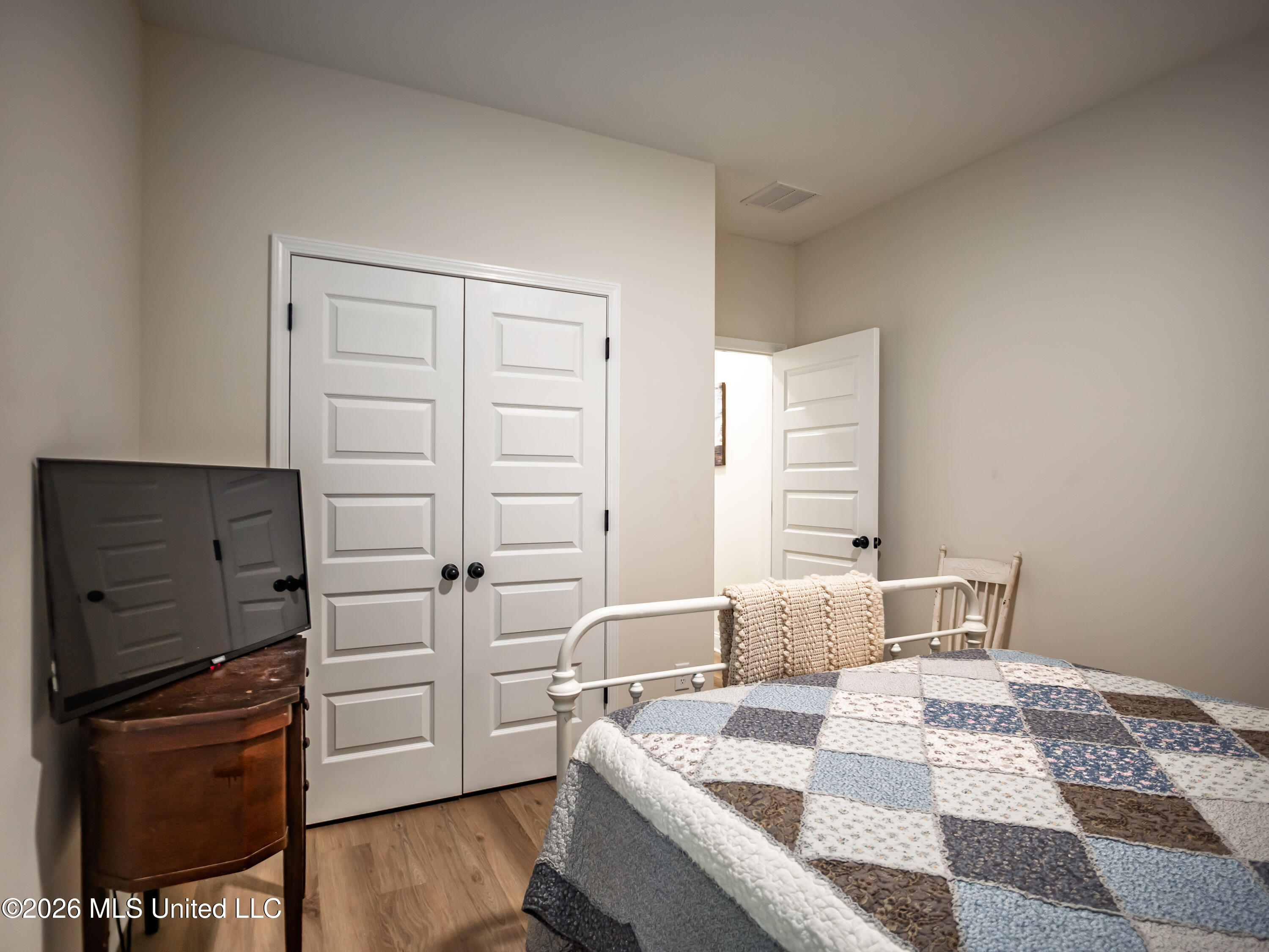 6099 Hickory Point Drive Property Photo 22