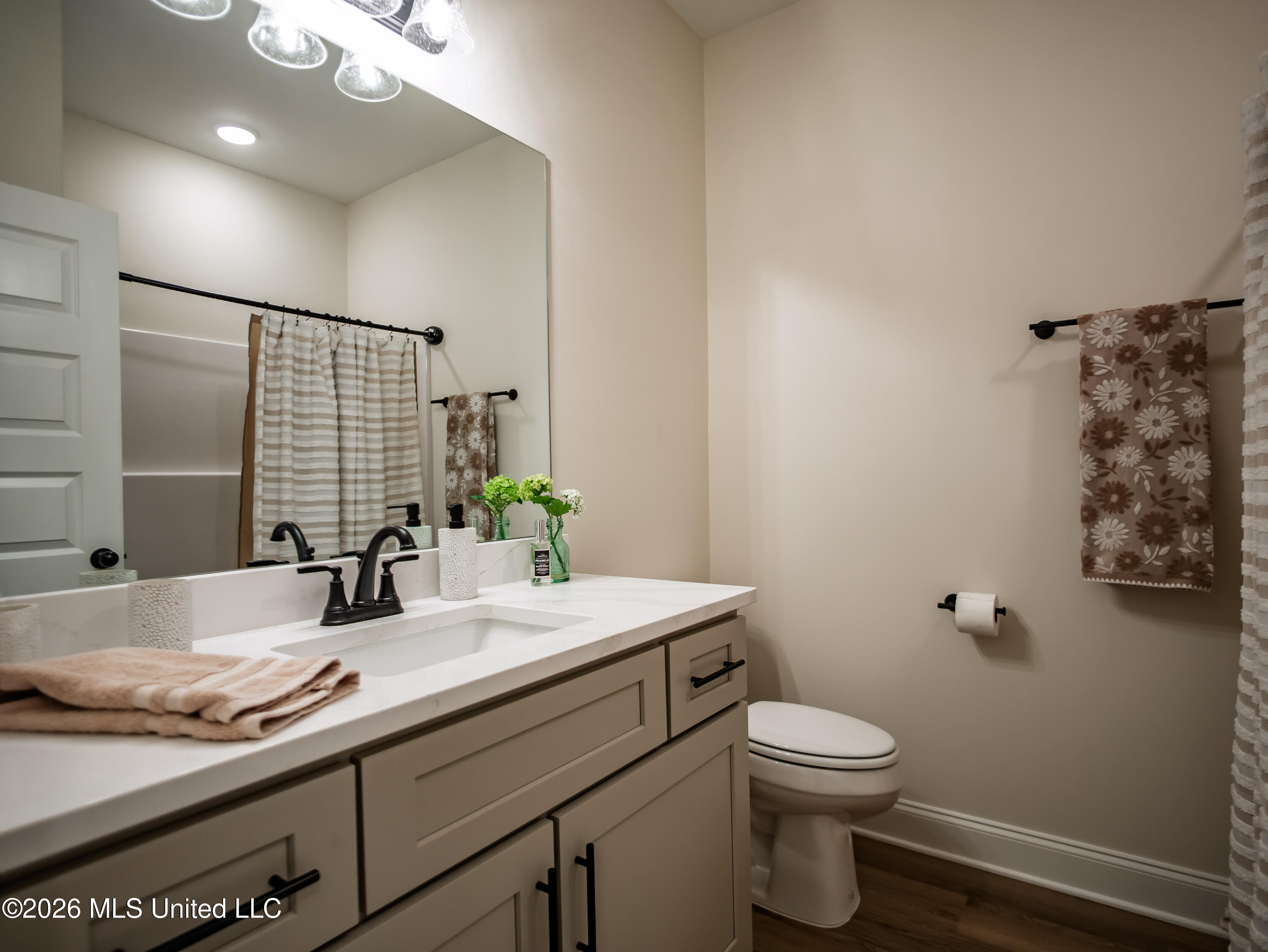 6099 Hickory Point Drive Property Photo 23